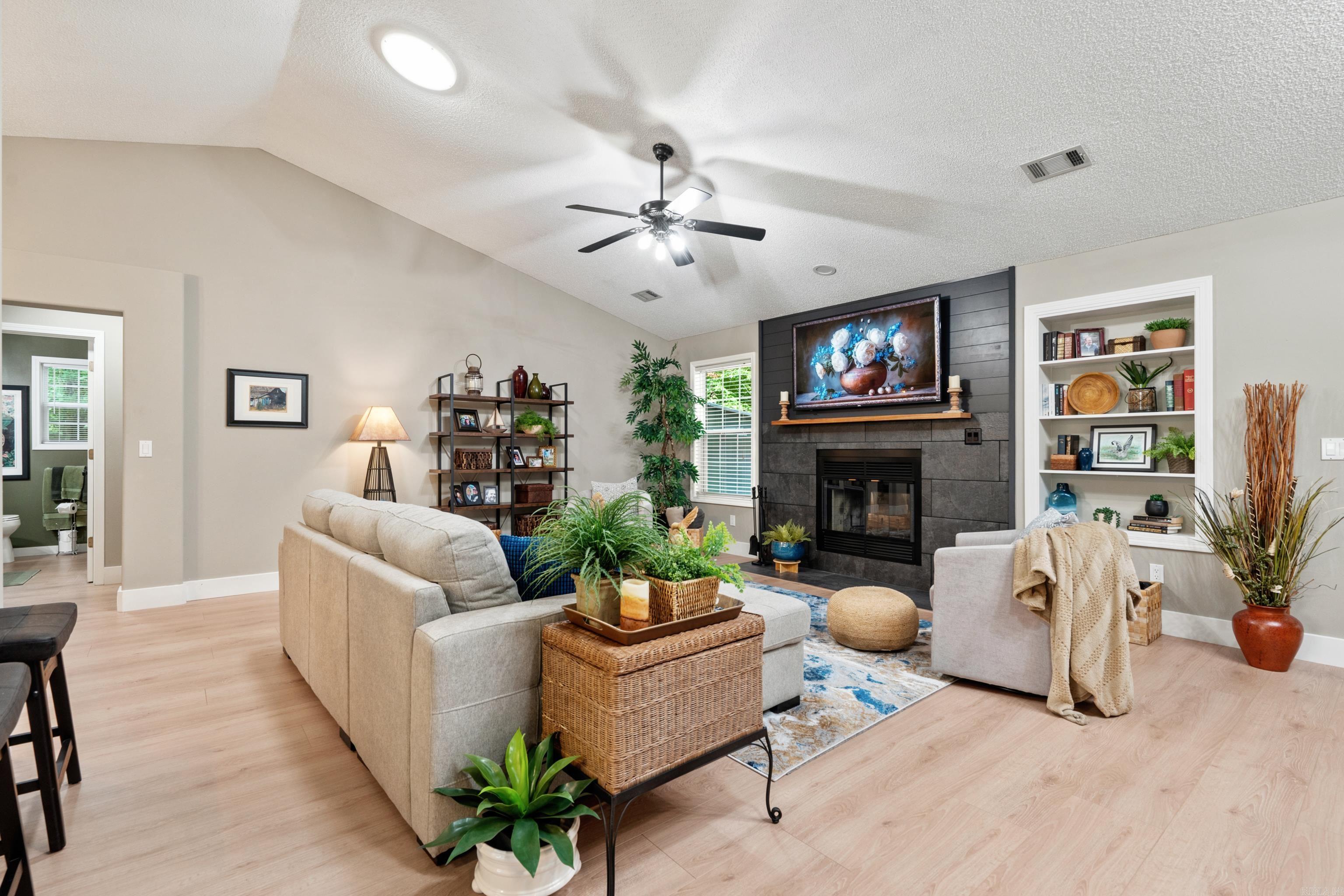 8 Letero Lane Property Photo 9