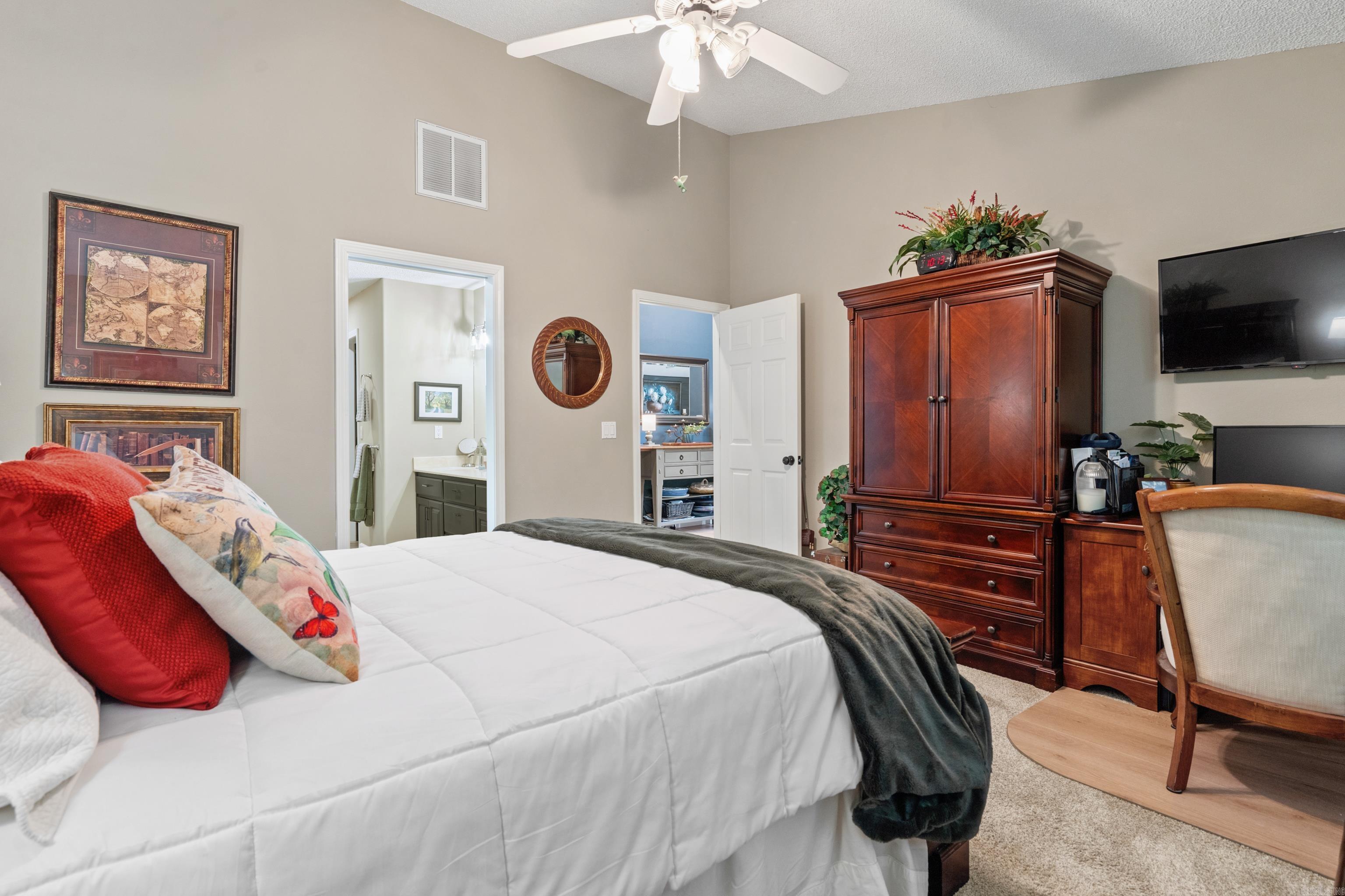 8 Letero Lane Property Photo 27