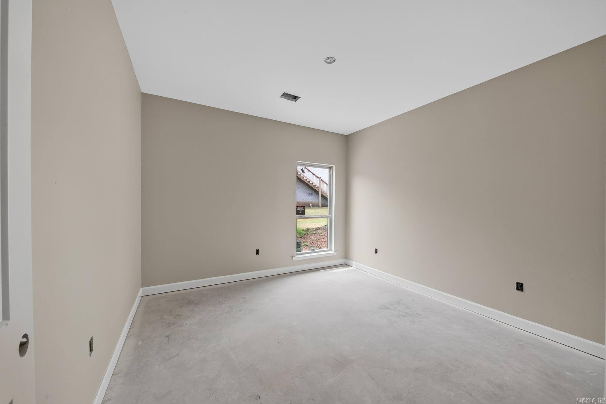 508 Valley Oak Drive Property Photo 31