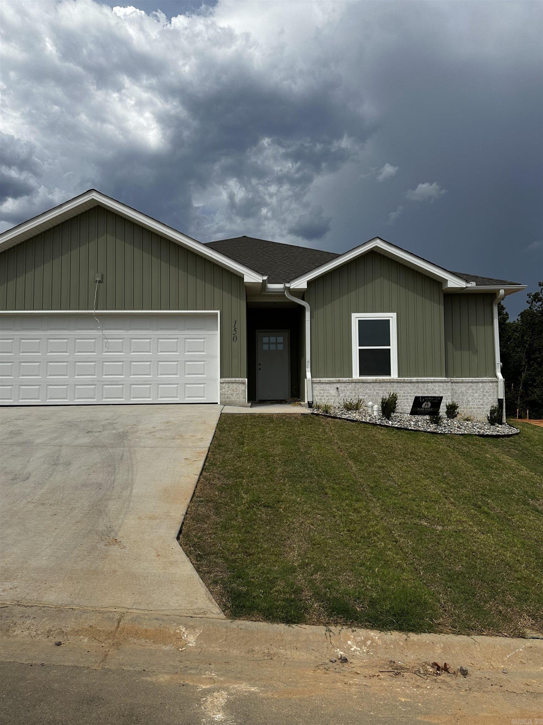 150 Everest Street Property Photo 1