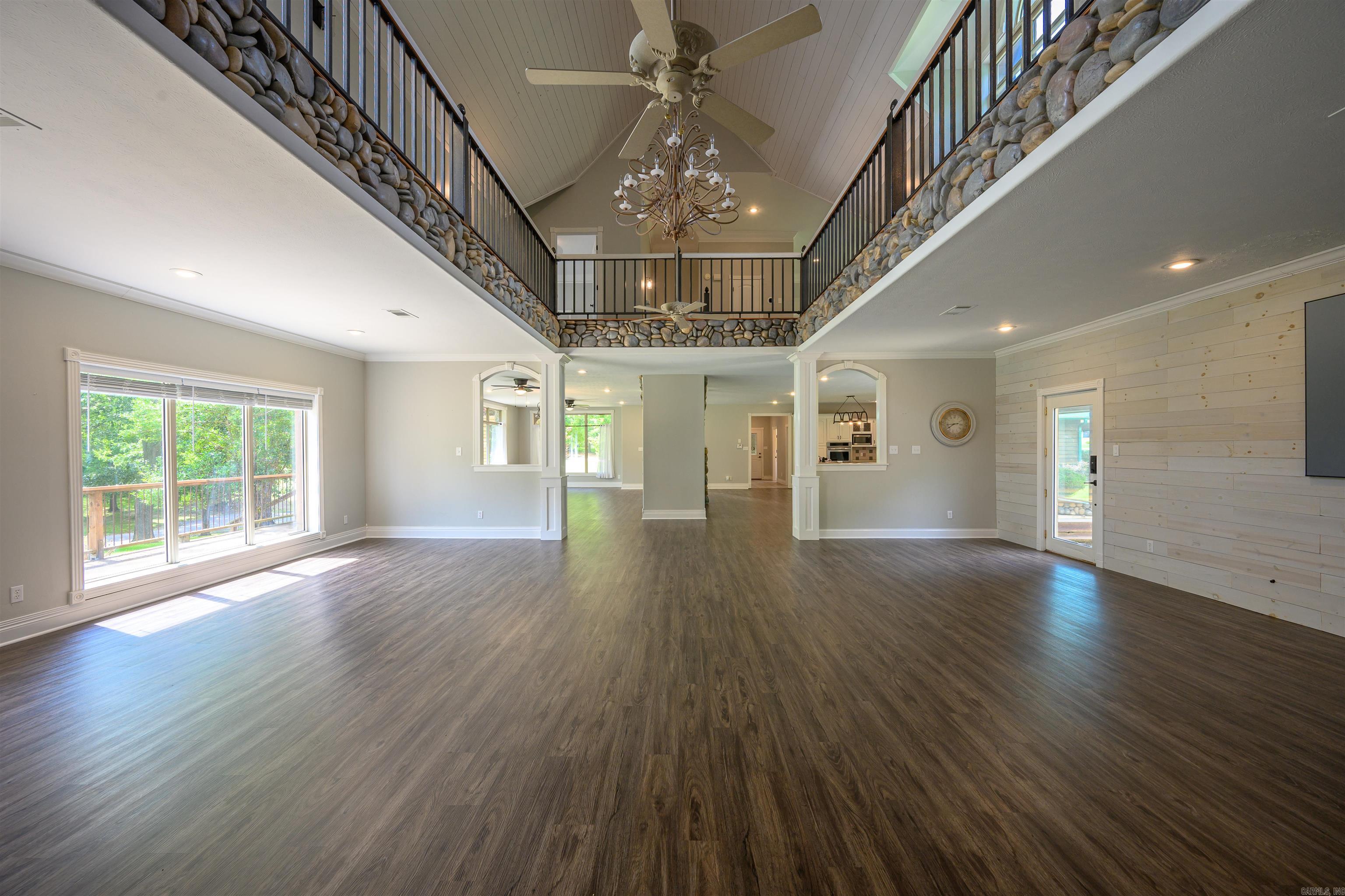 100 Plantation Lane Property Photo 6