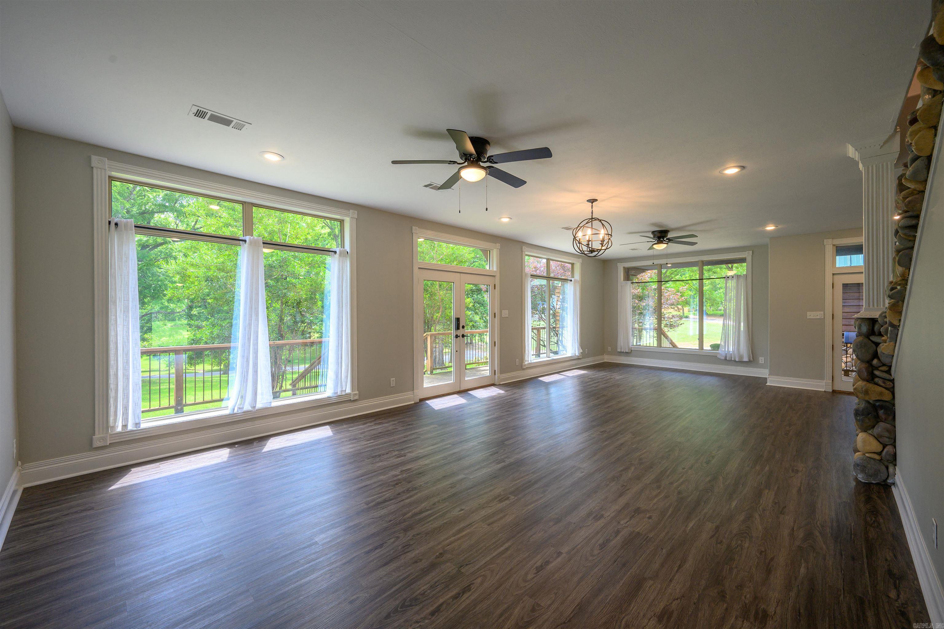 100 Plantation Lane Property Photo 7