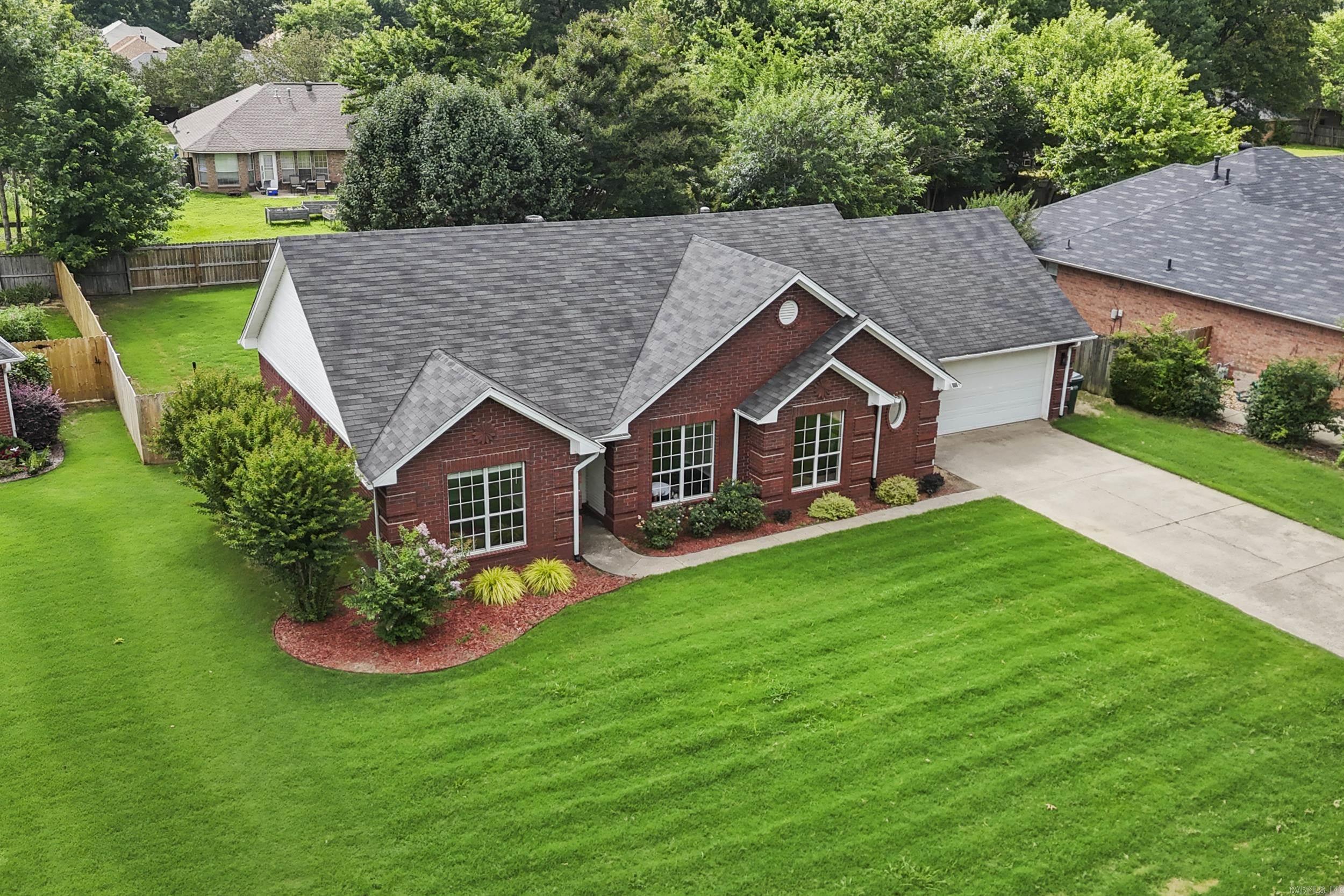 2125 Maplewood Drive
