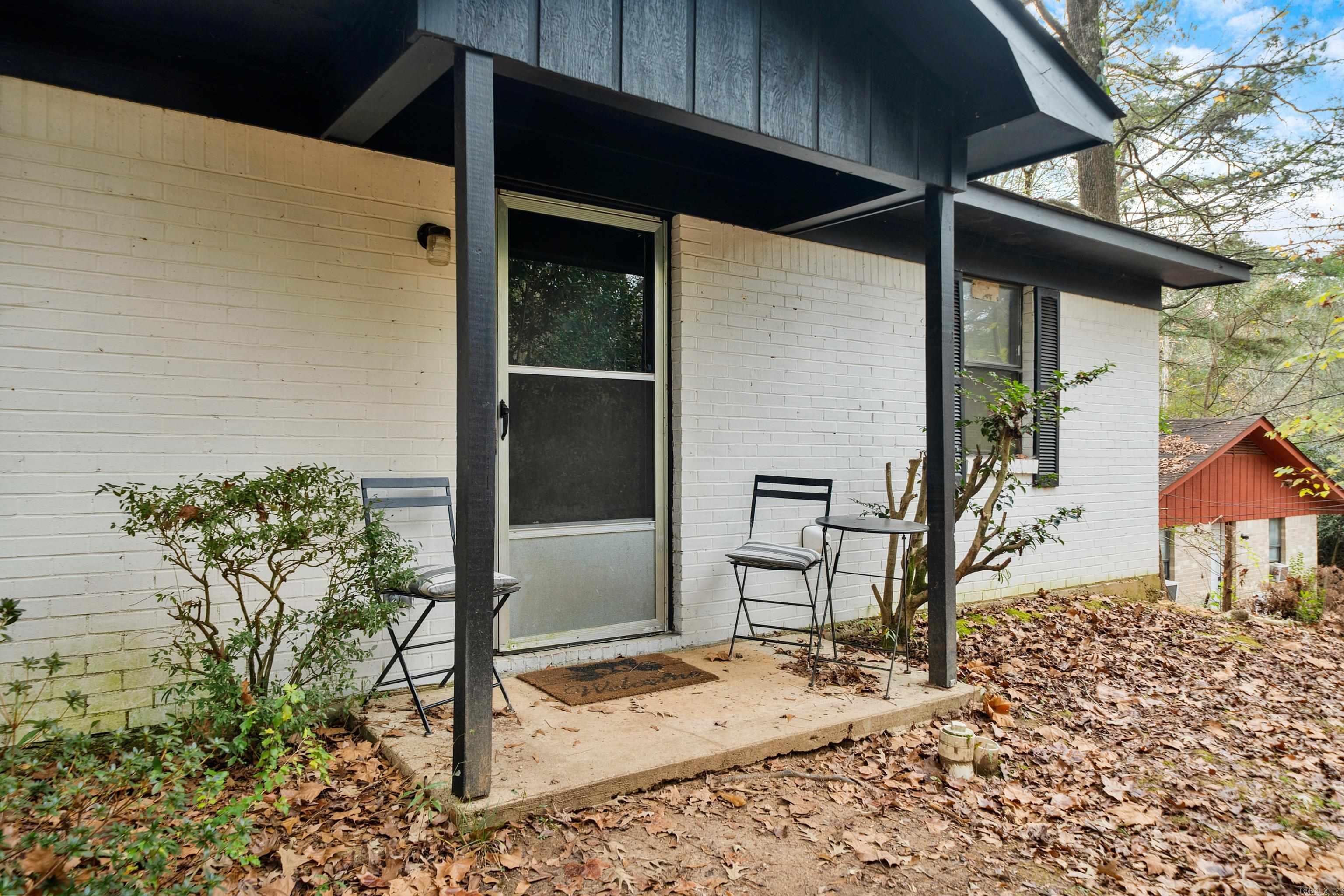 1613 O'connell Street Property Photo 2