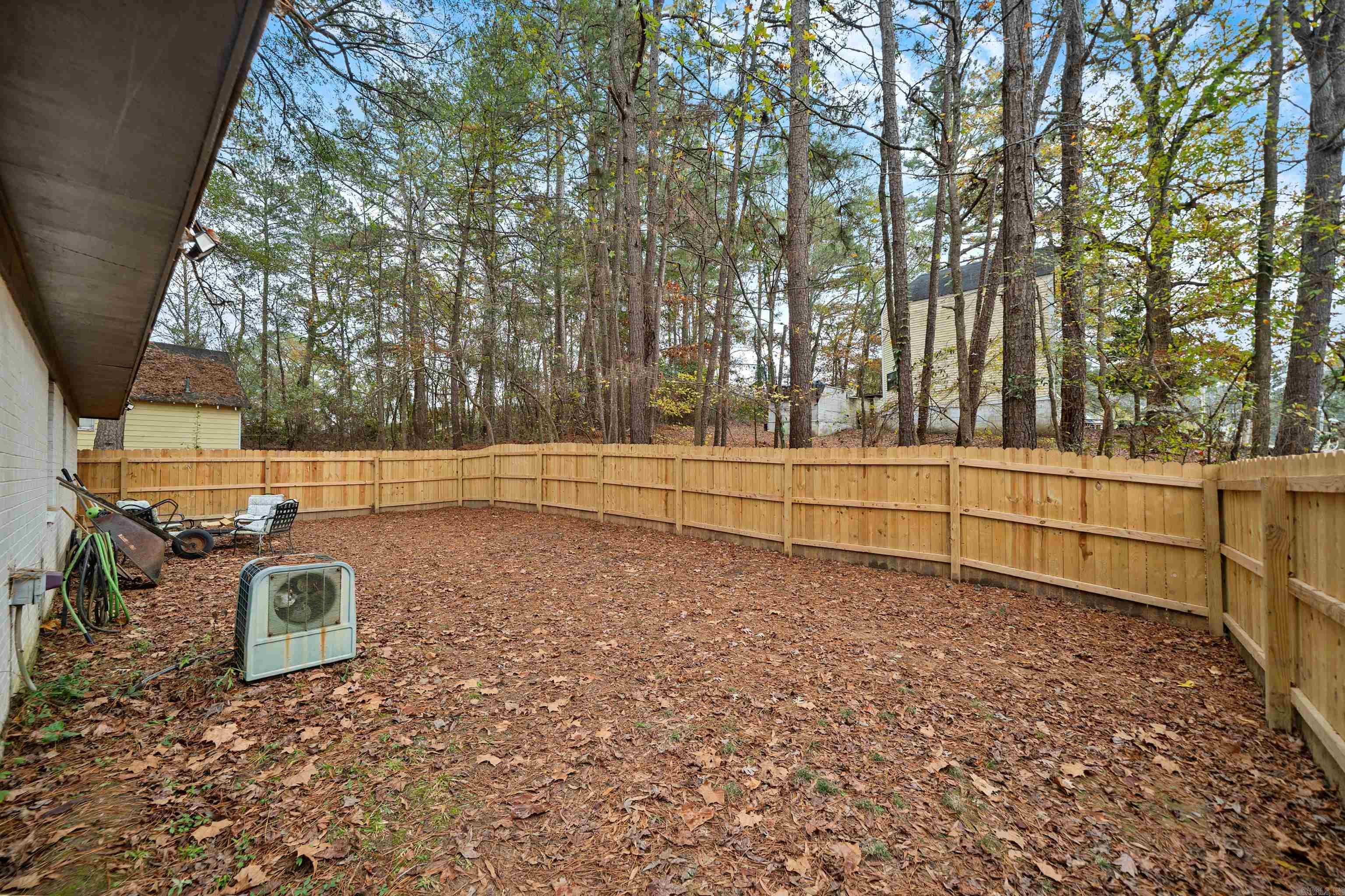 1613 O'connell Street Property Photo 4