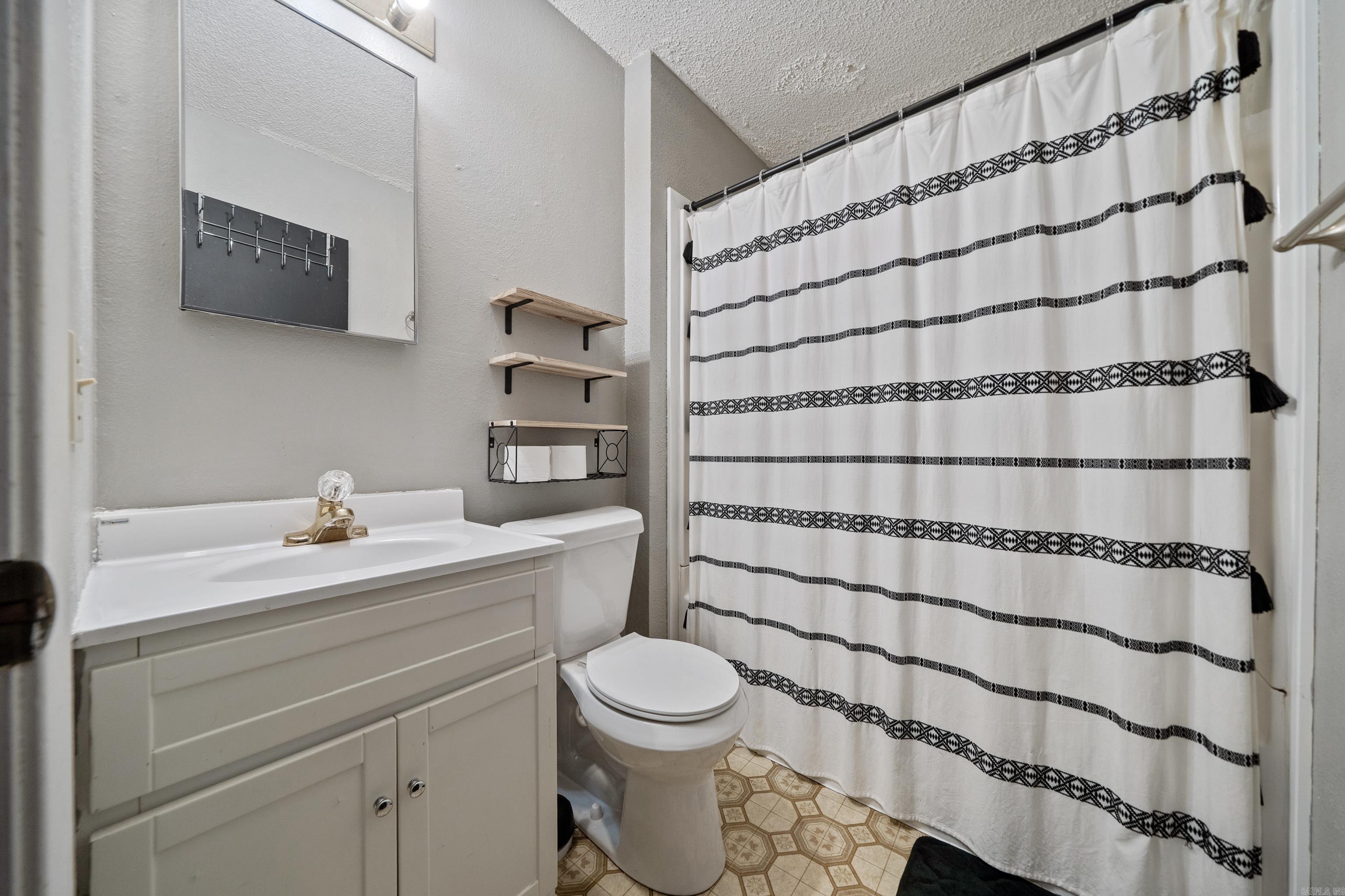 1613 O'connell Street Property Photo 30
