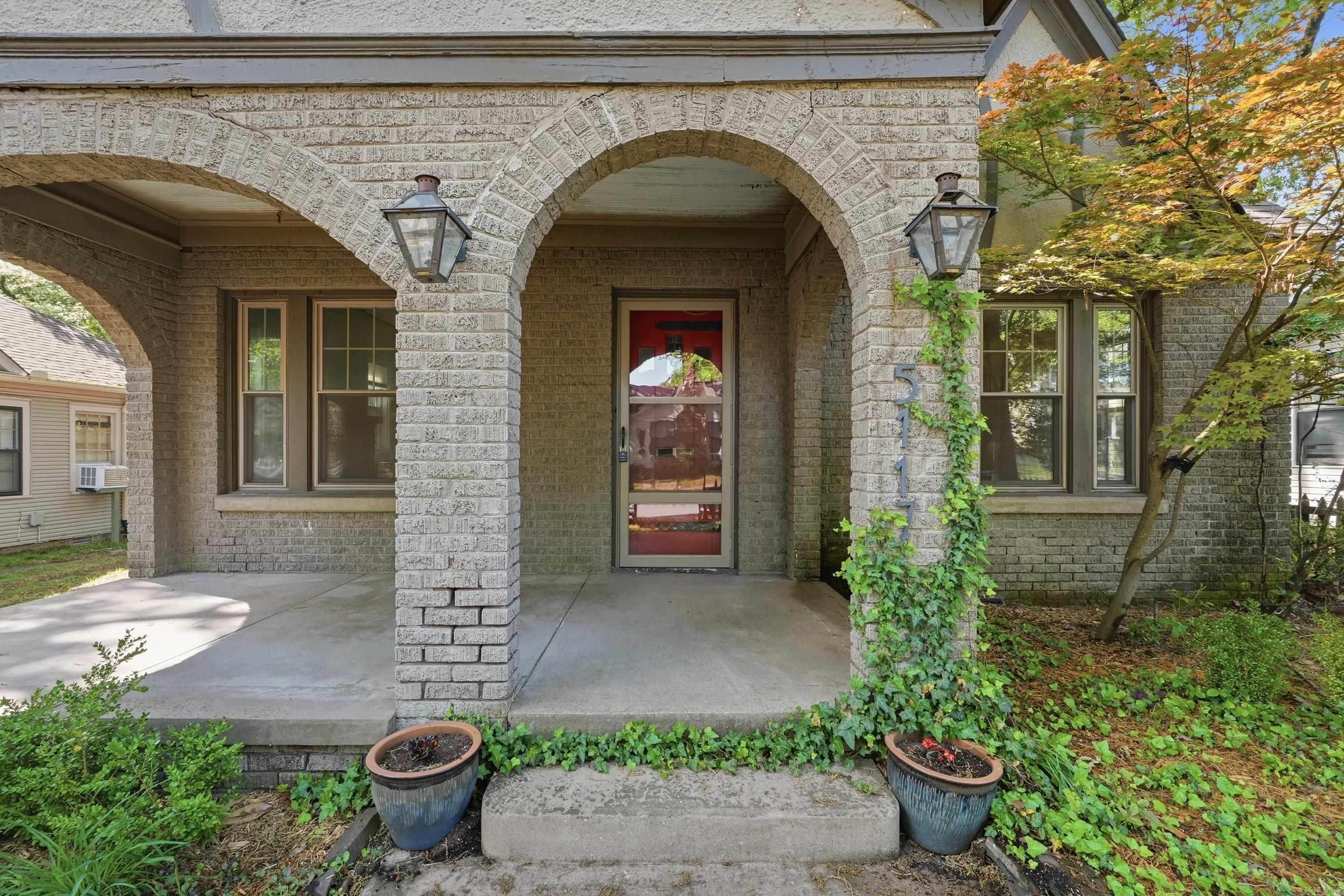 5117 Cantrell Road Property Photo 4