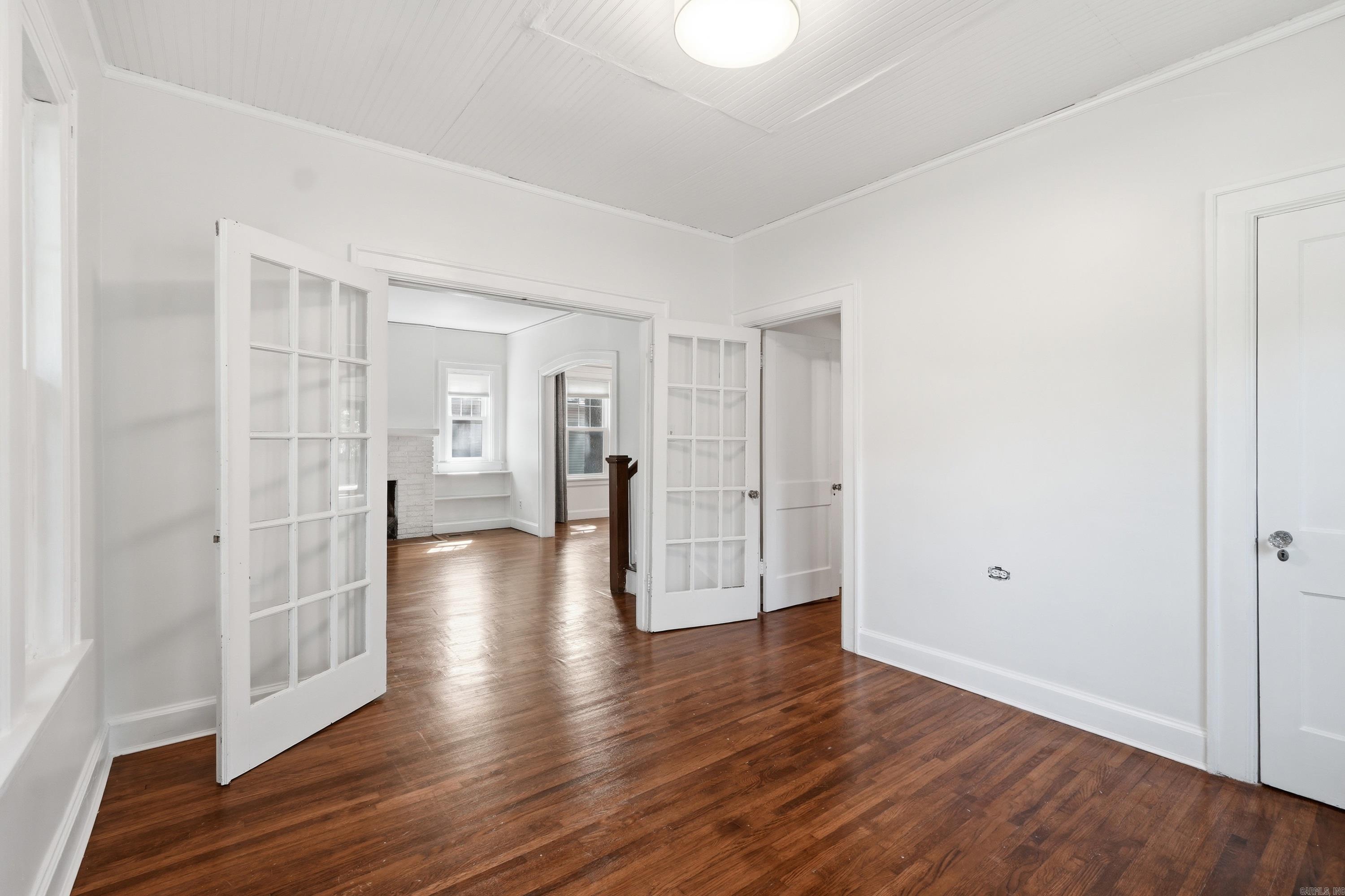 5117 Cantrell Road Property Photo 11