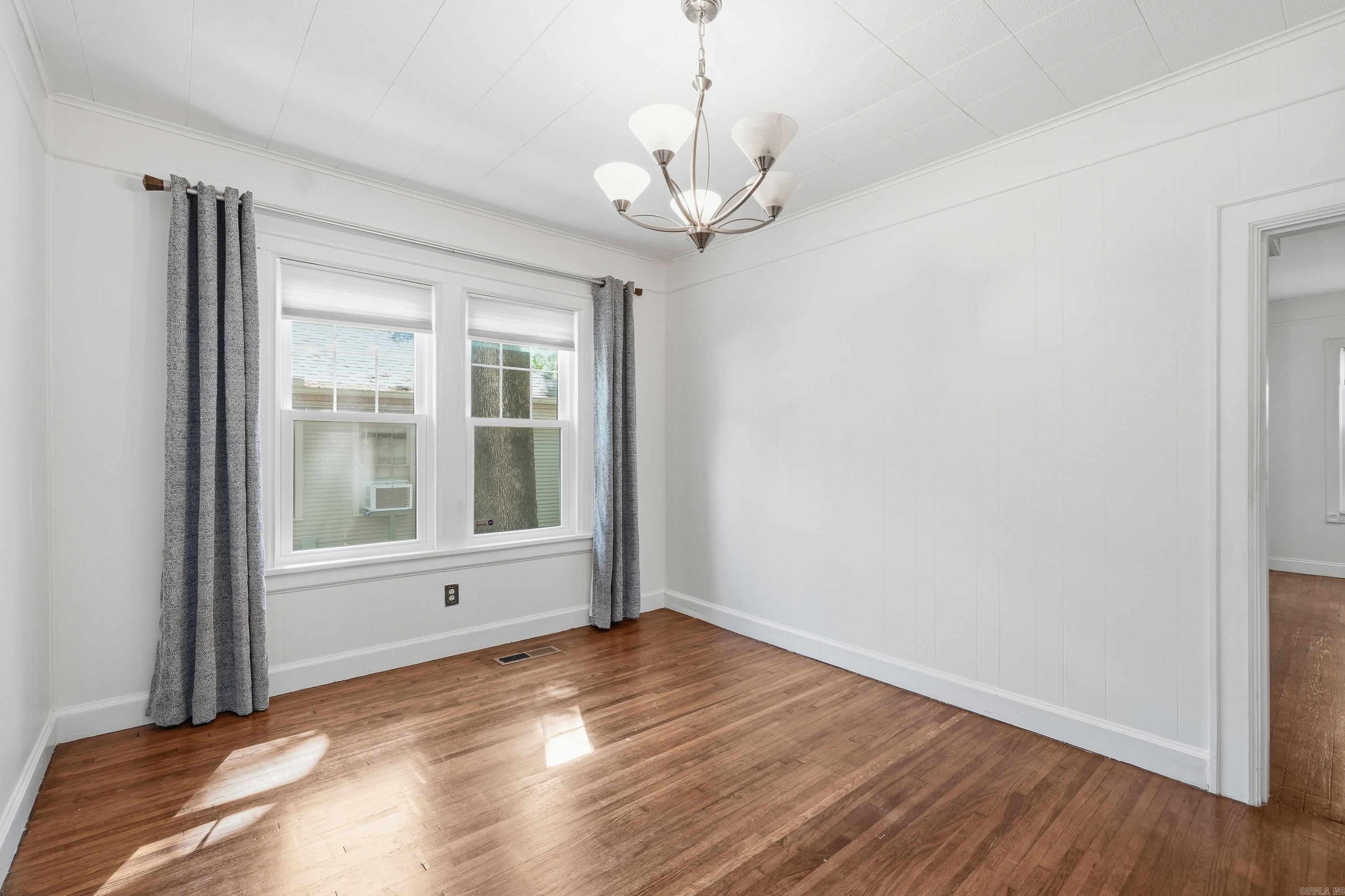 5117 Cantrell Road Property Photo 12