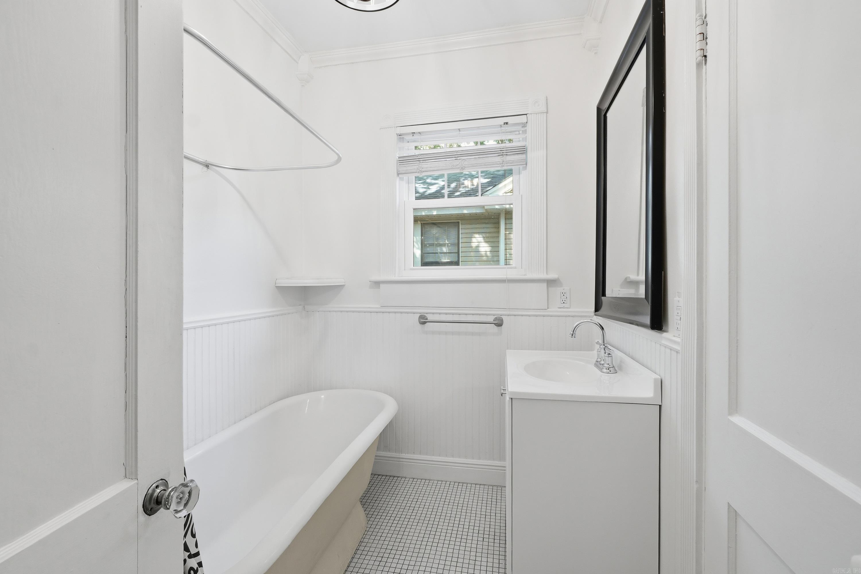 5117 Cantrell Road Property Photo 14