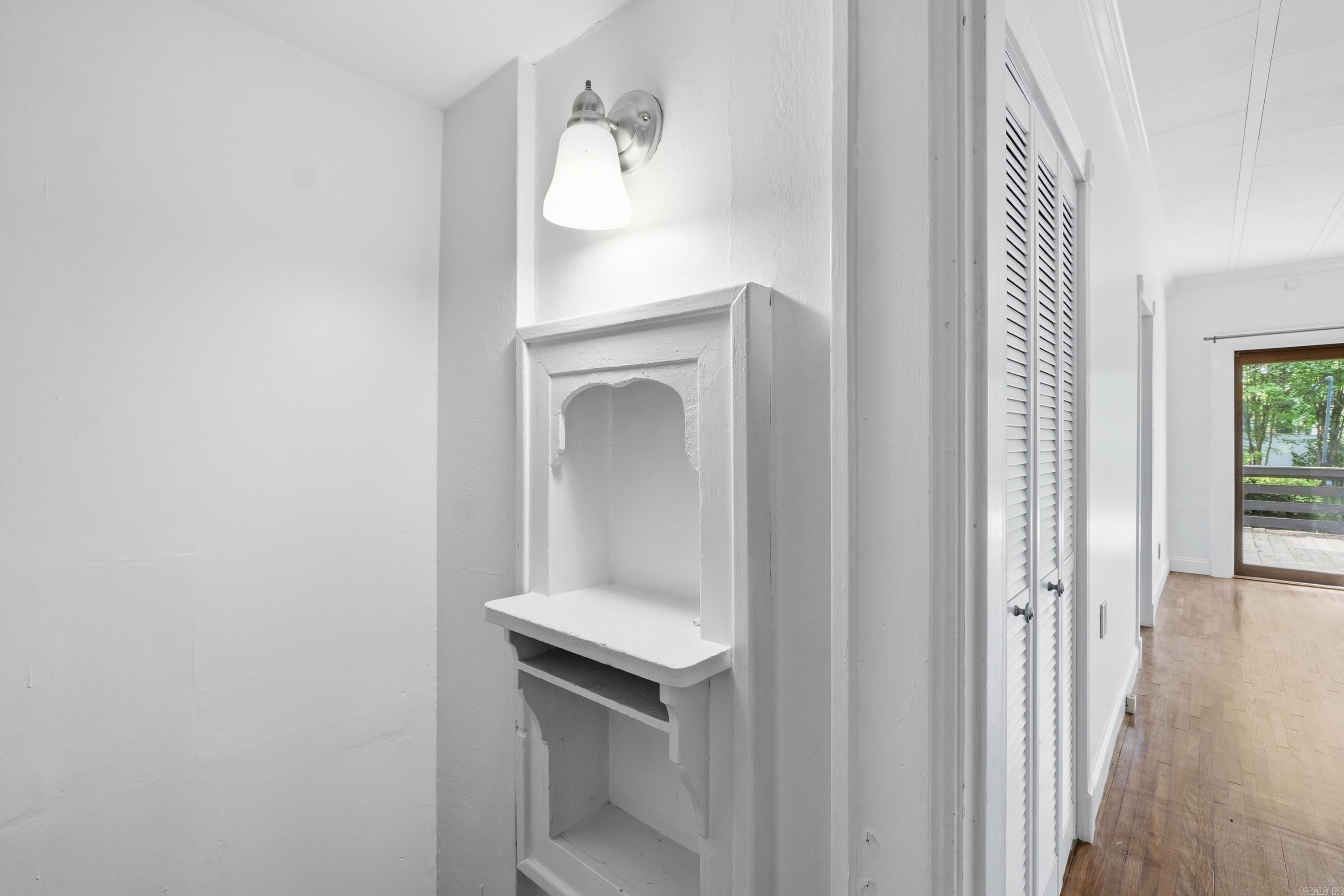 5117 Cantrell Road Property Photo 15