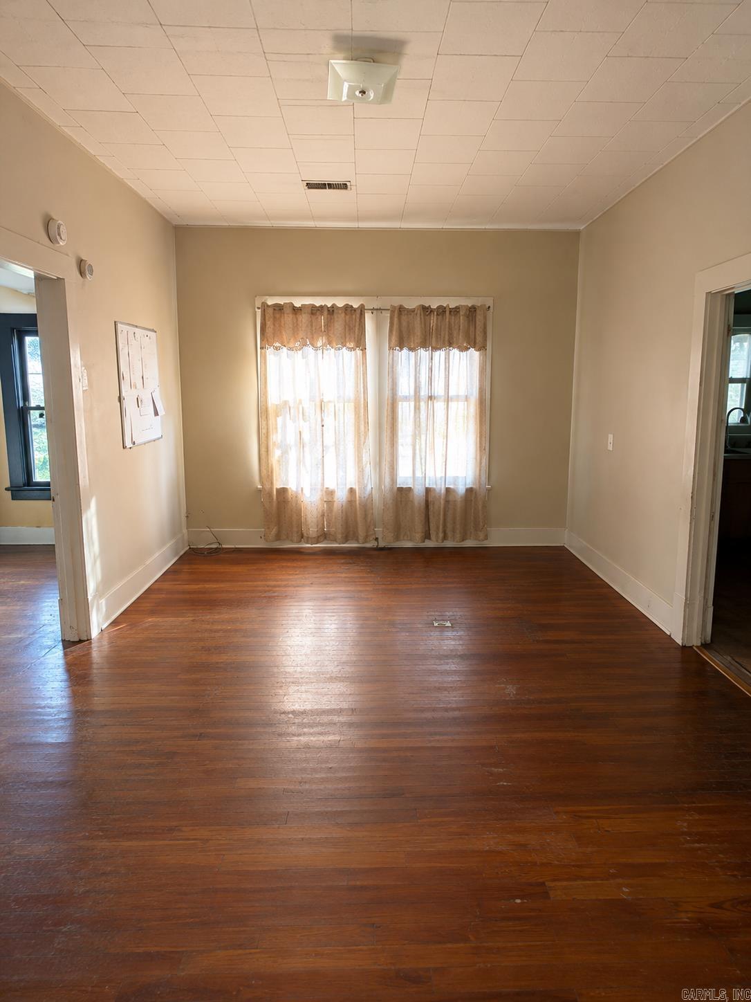 501 N Pine Property Photo 10