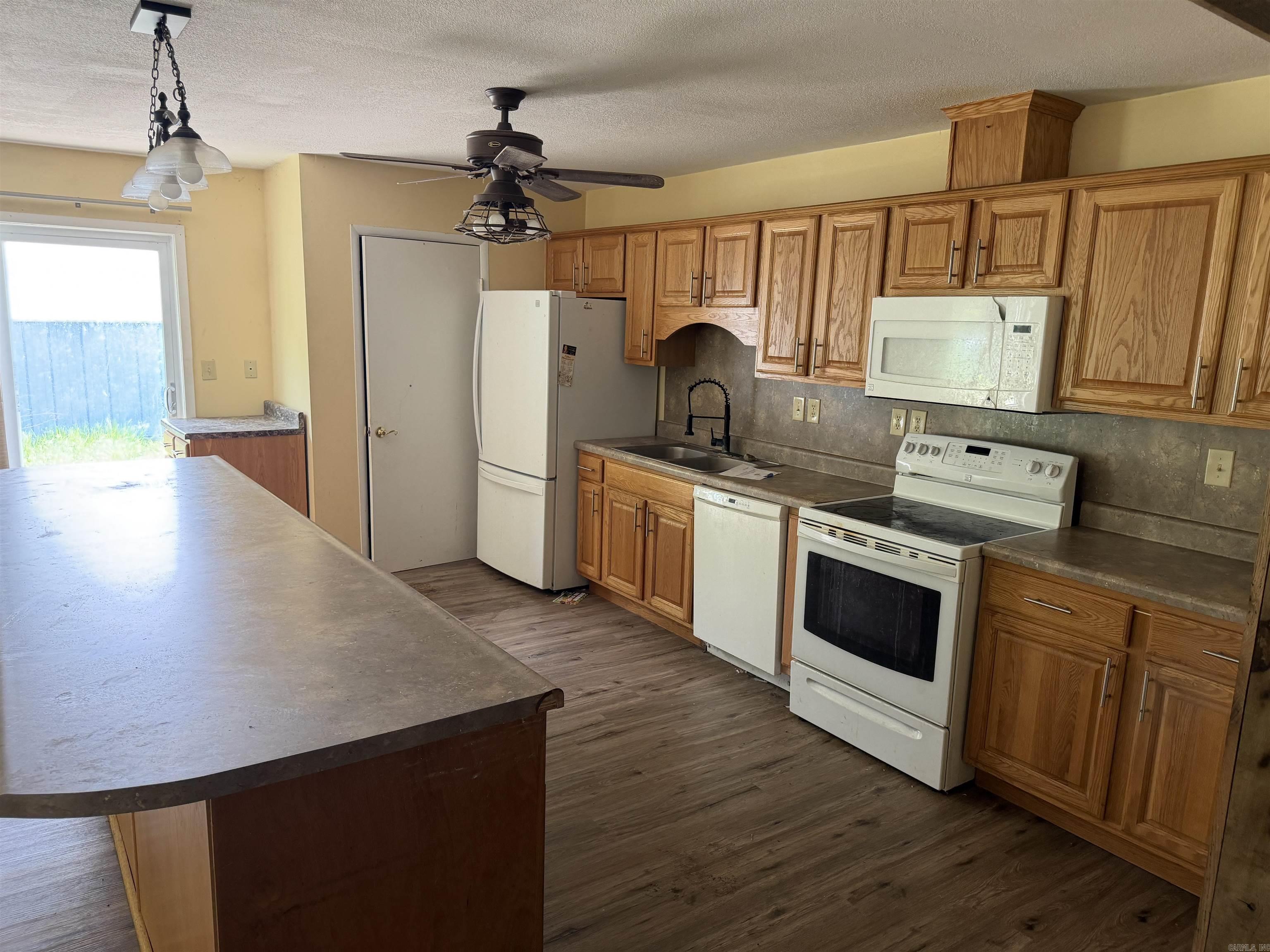 58 Chapman Road Property Photo 6