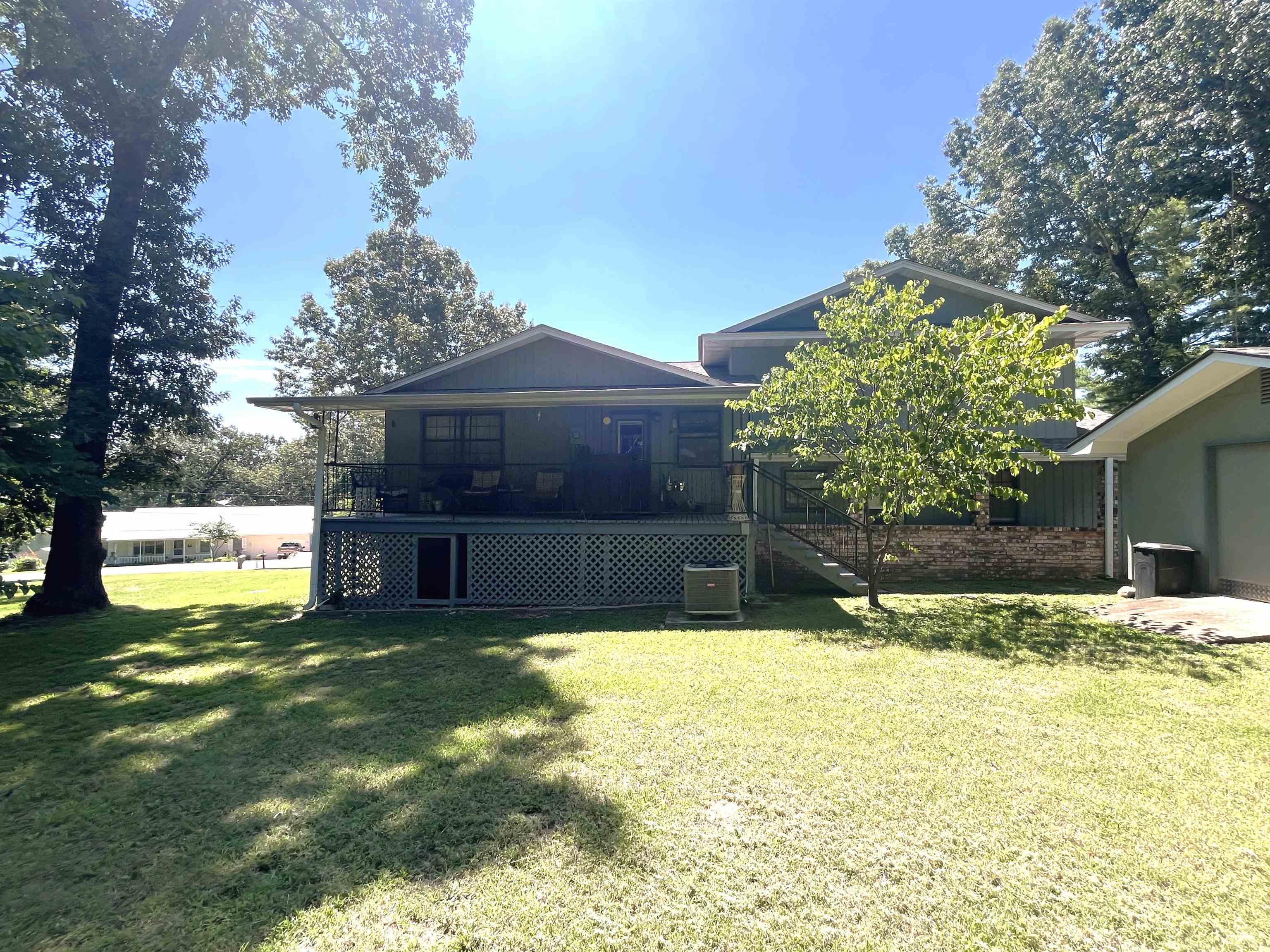 110 Emerald Lane Property Photo 4