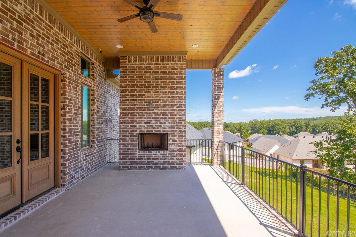997 Fern Ridge Rd Property Photo 11