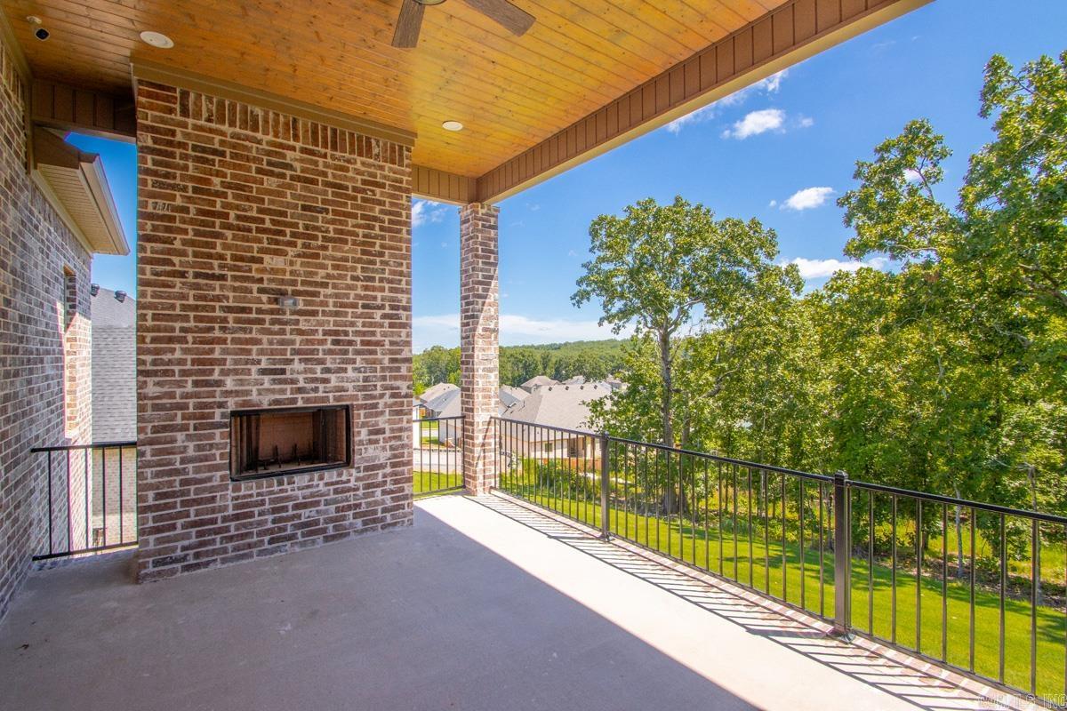 997 Fern Ridge Rd Property Photo 13