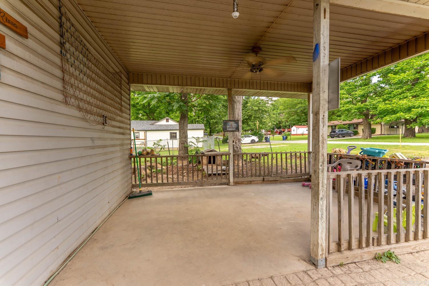 800 Waverly Road Property Photo 8