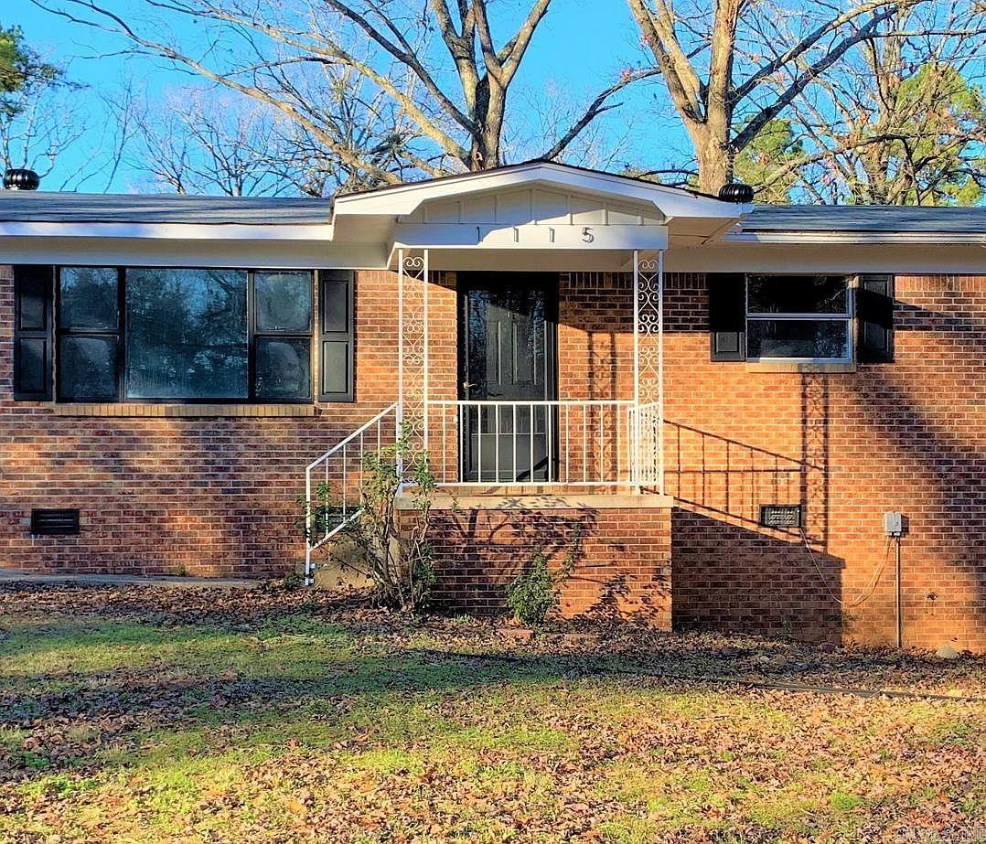 1115 Akers Rd Property Photo 2