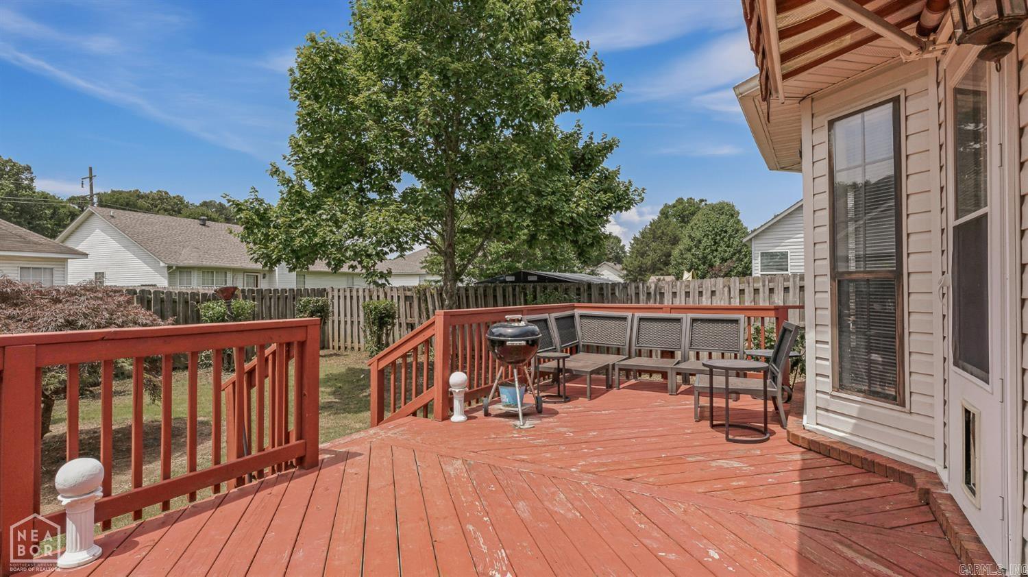 5437 Summer Place Property Photo 2