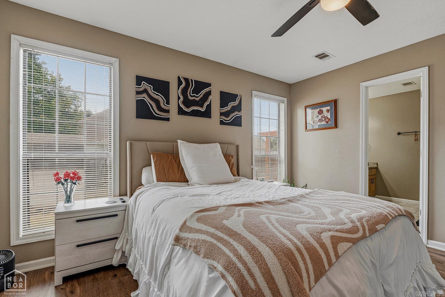 5437 Summer Place Property Photo 10