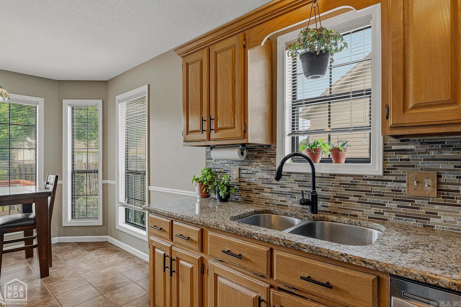 5437 Summer Place Property Photo 13