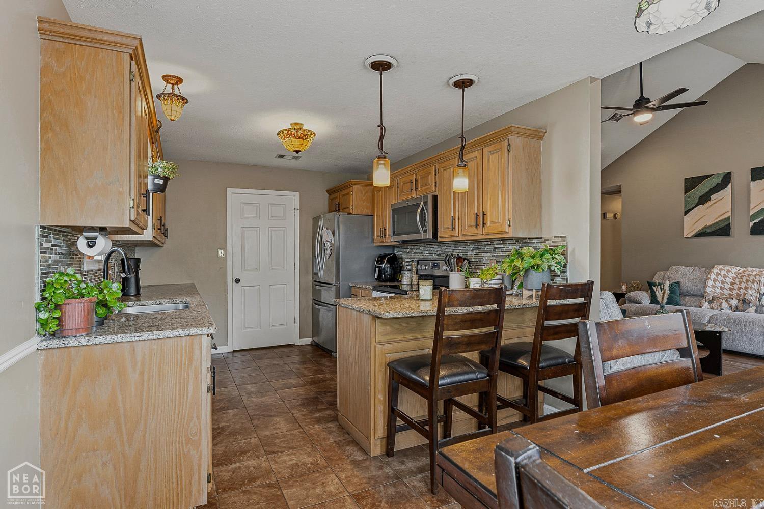 5437 Summer Place Property Photo 14