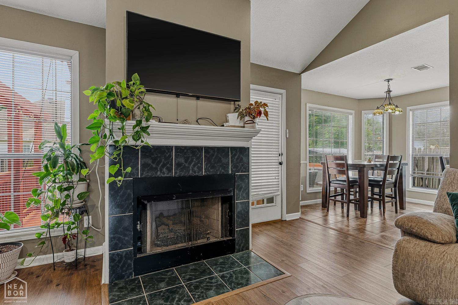 5437 Summer Place Property Photo 15