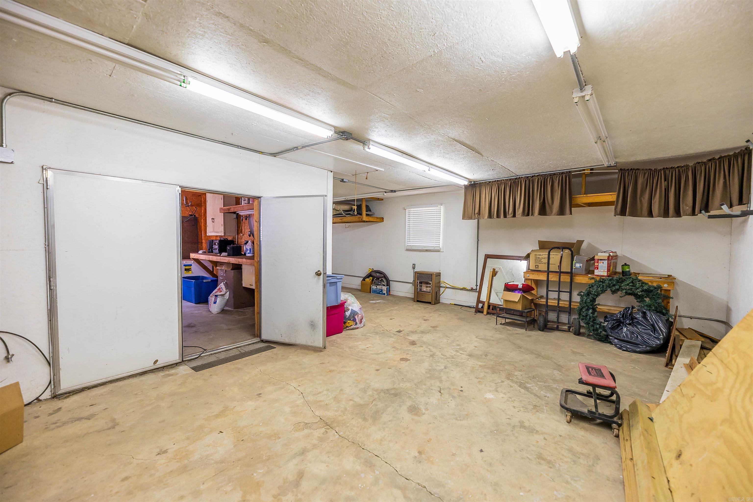 206 S Newton Avenue Property Photo 26