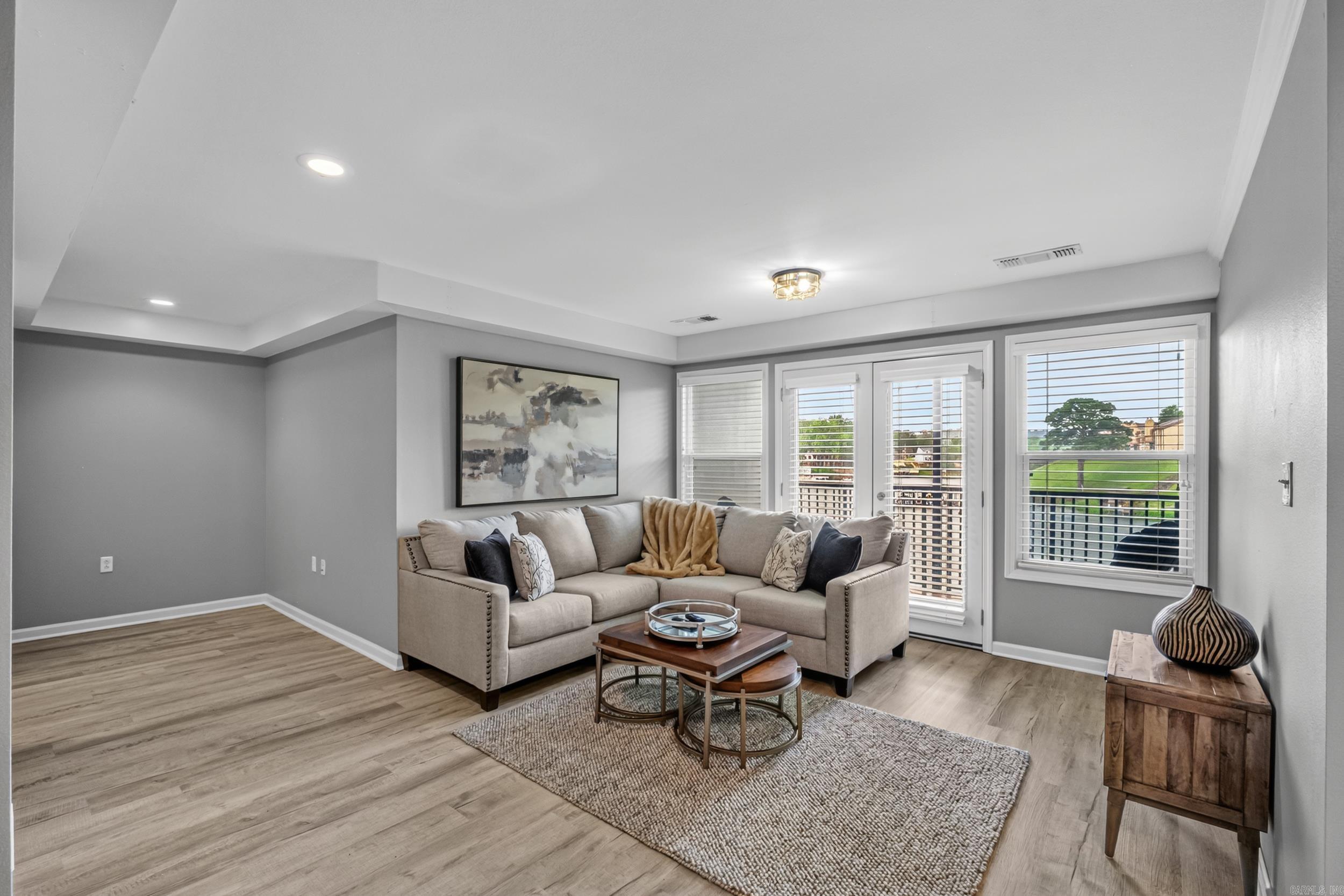 532 Grand Point Drive B2 Property Photo 12