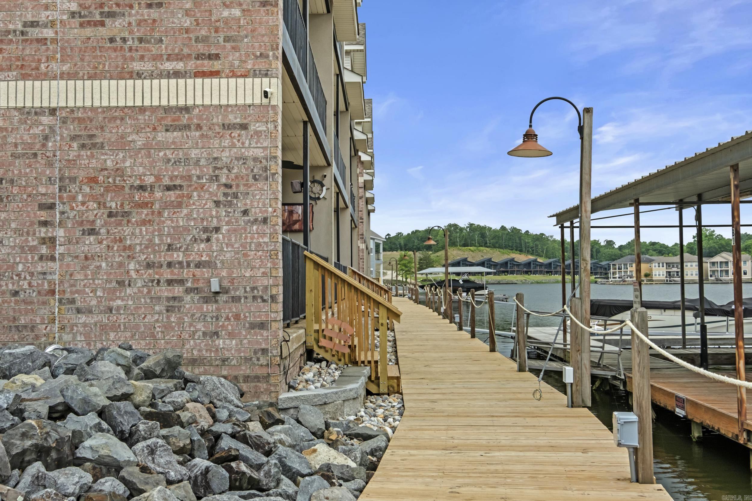 532 Grand Point Drive B2 Property Photo 19