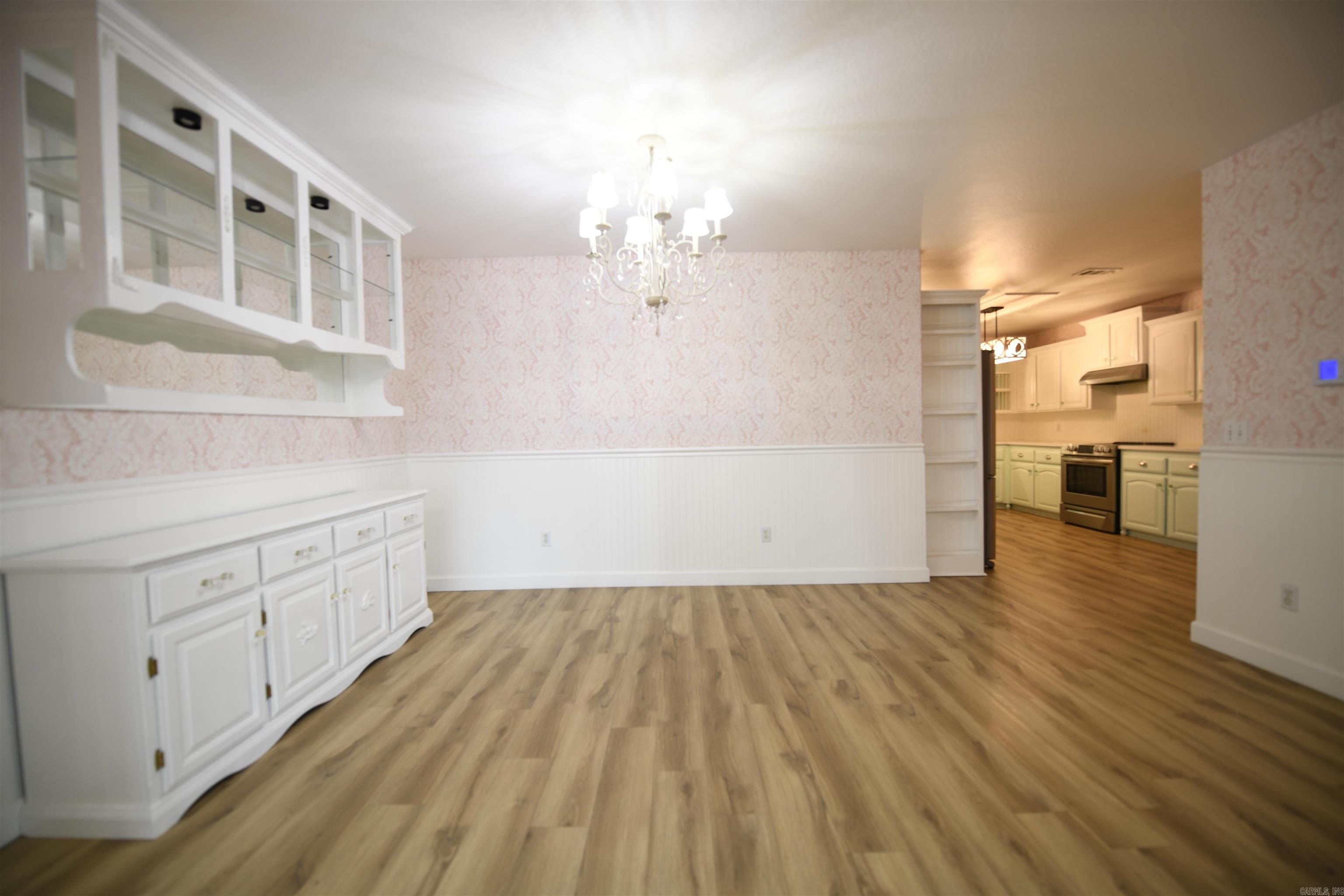 1206 Redbud Drive Property Photo 12