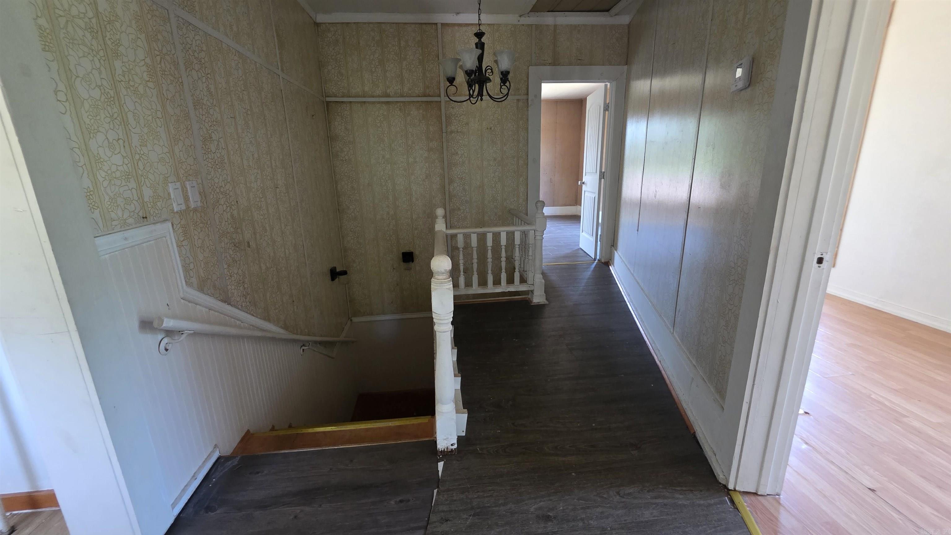 811 Wallace Property Photo 12