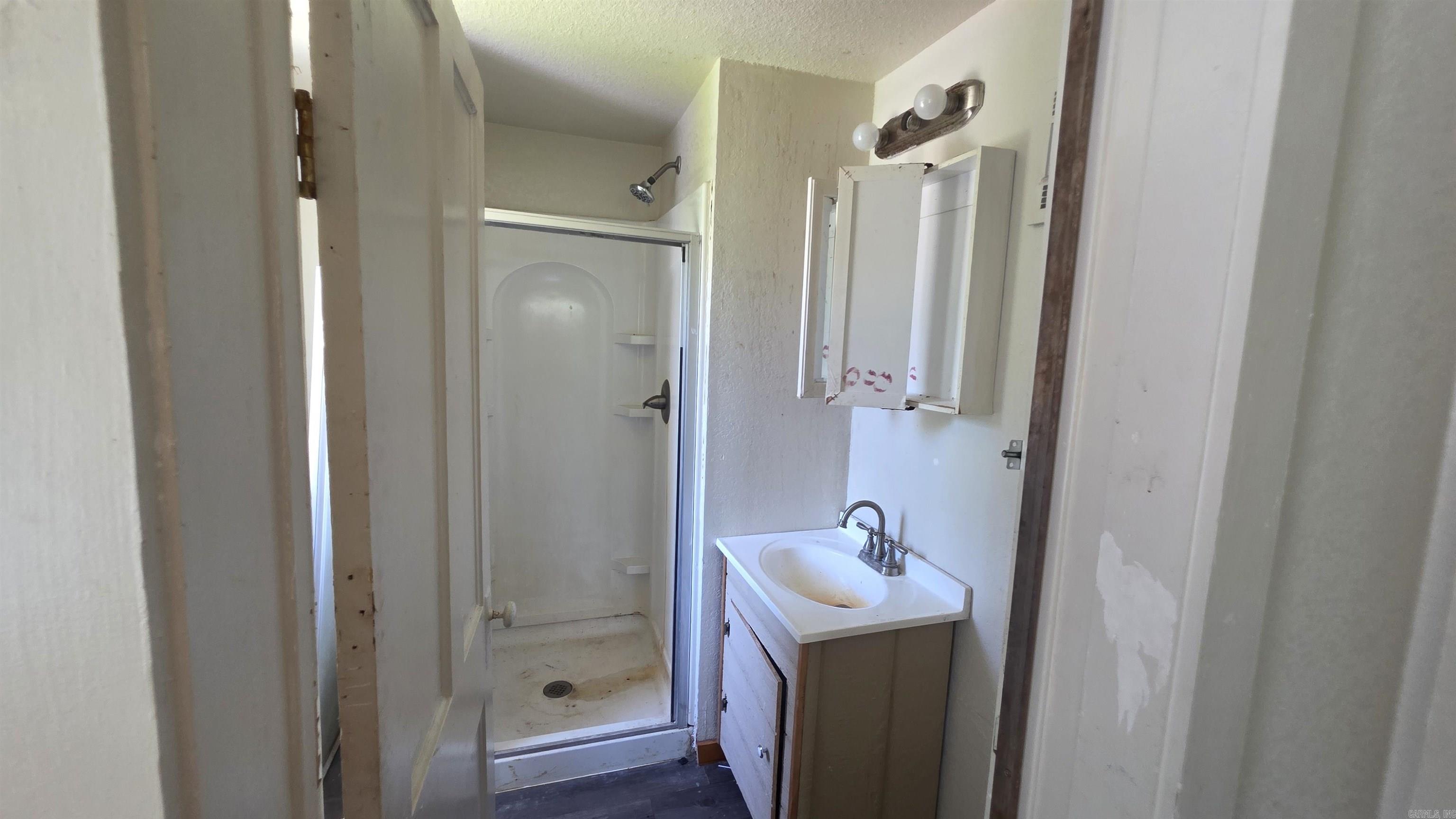 811 Wallace Property Photo 13