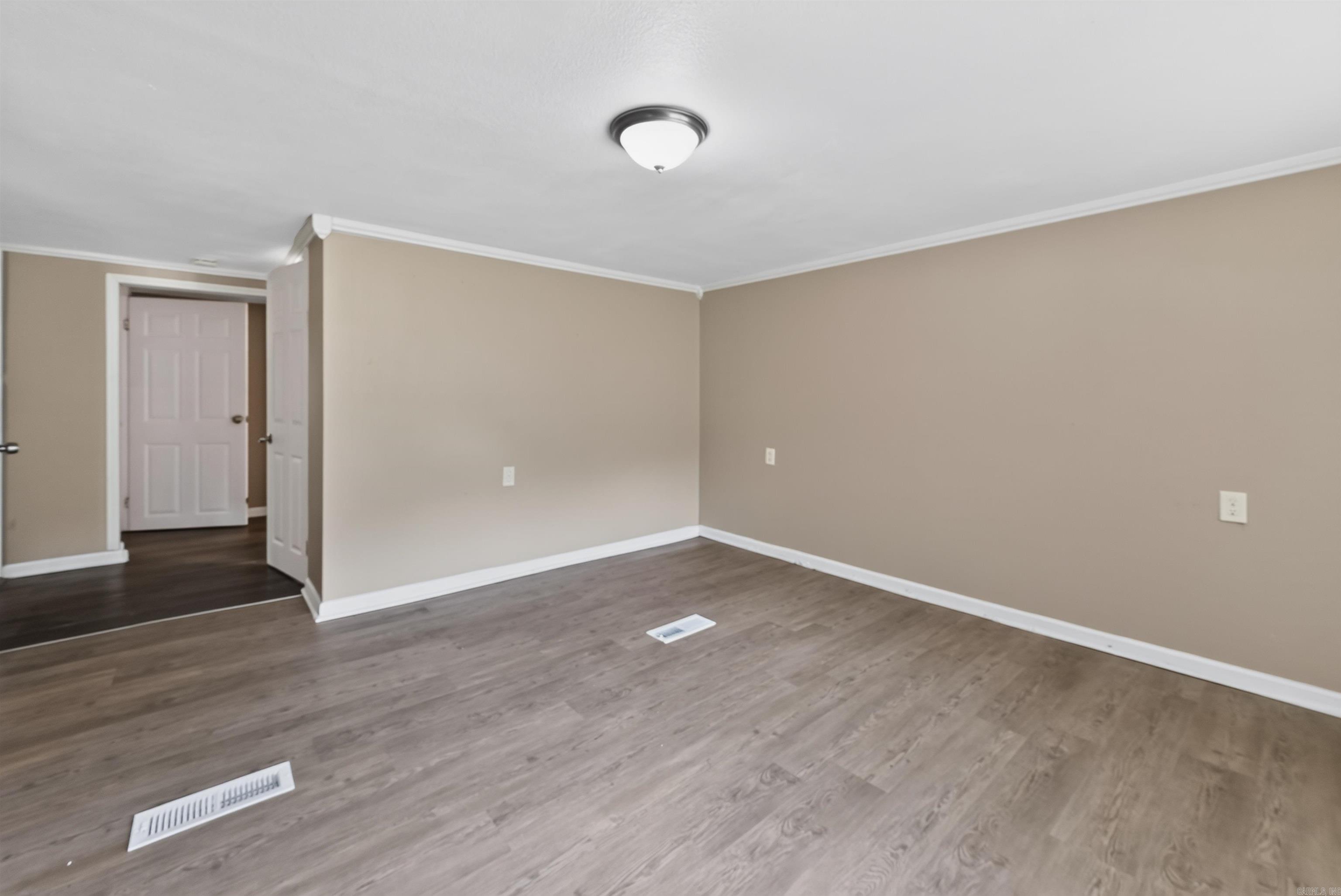 1718 Nichols Road Property Photo 17