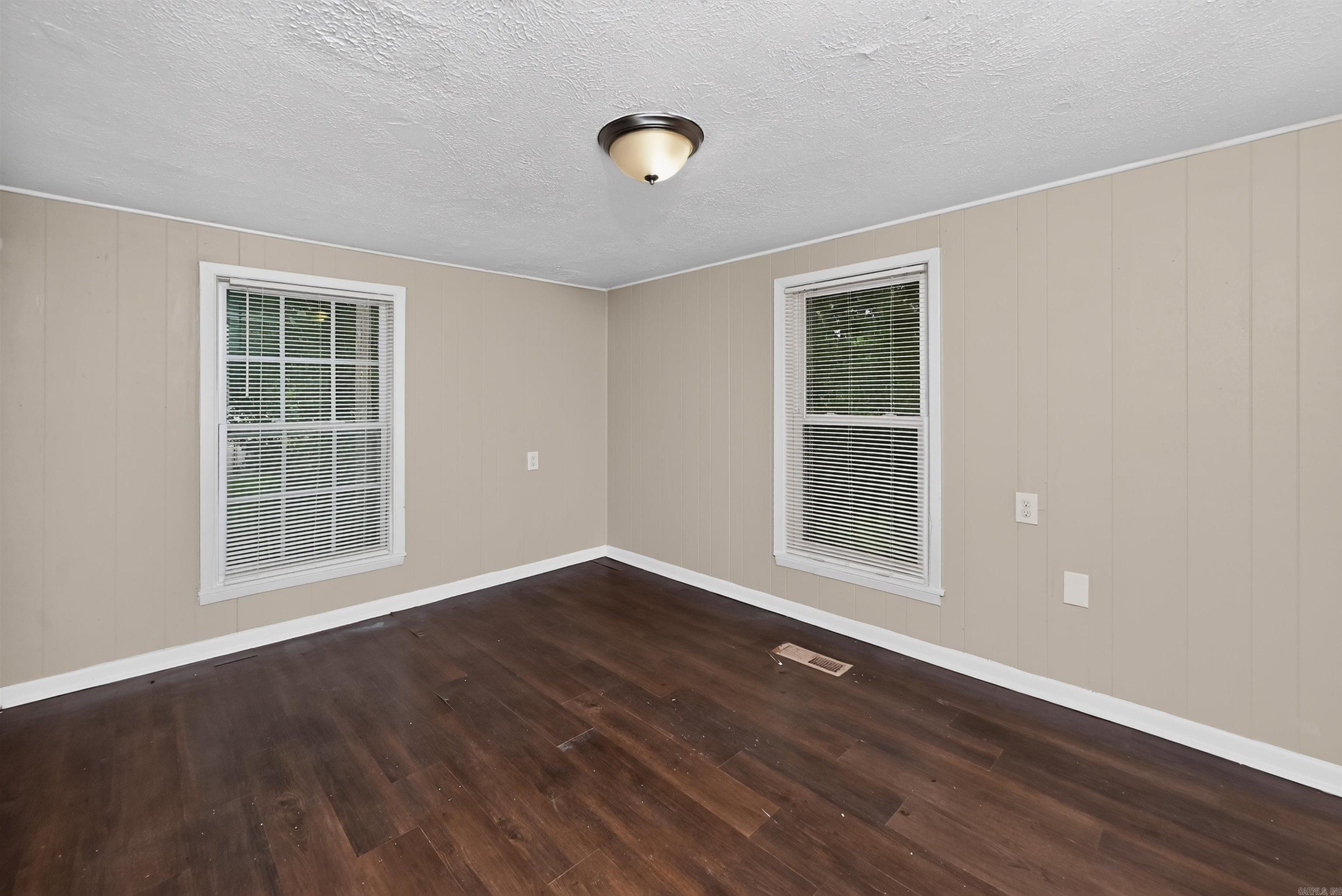 1718 Nichols Road Property Photo 27