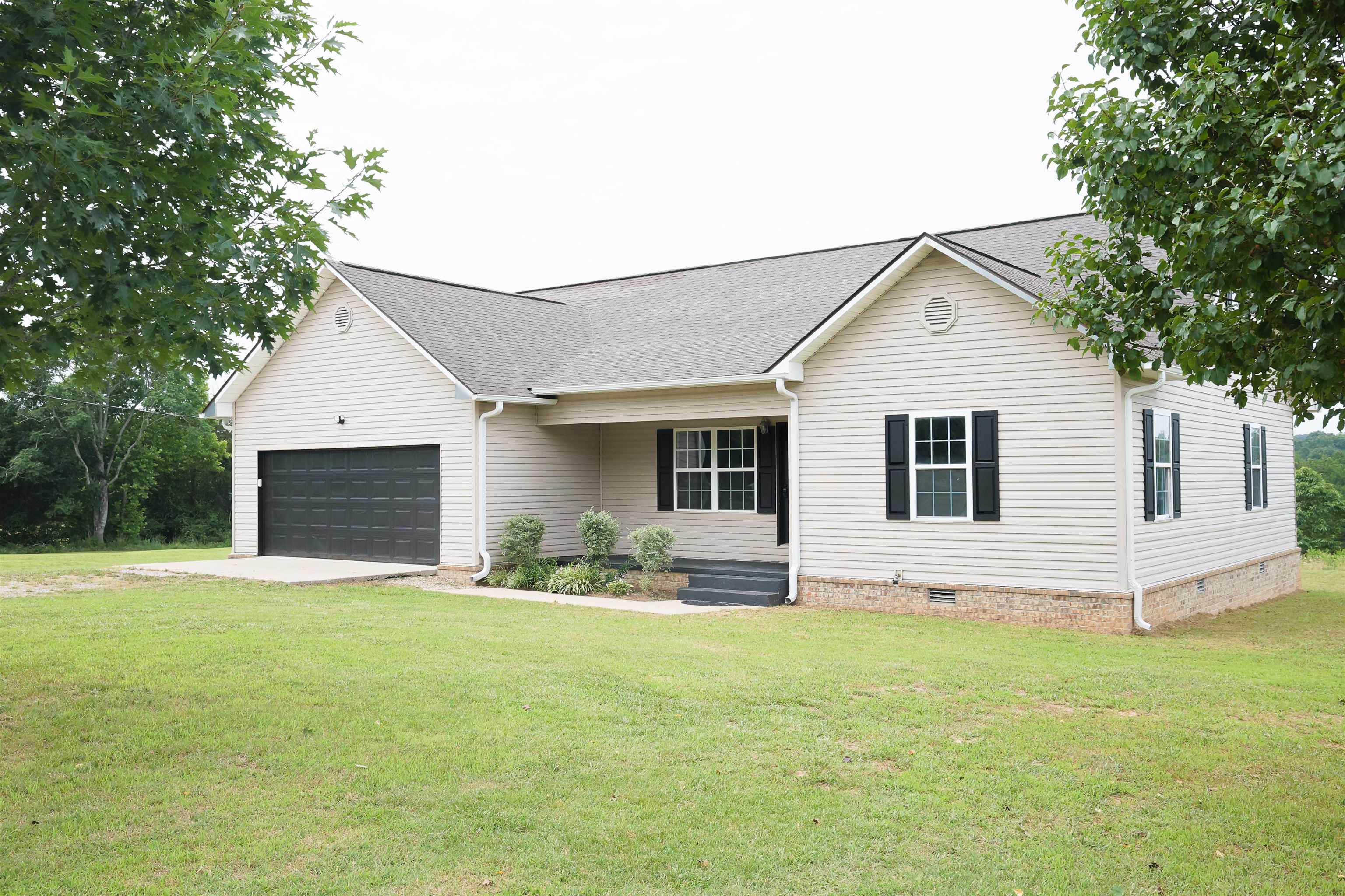 95 Deerfield Drive Property Photo 2