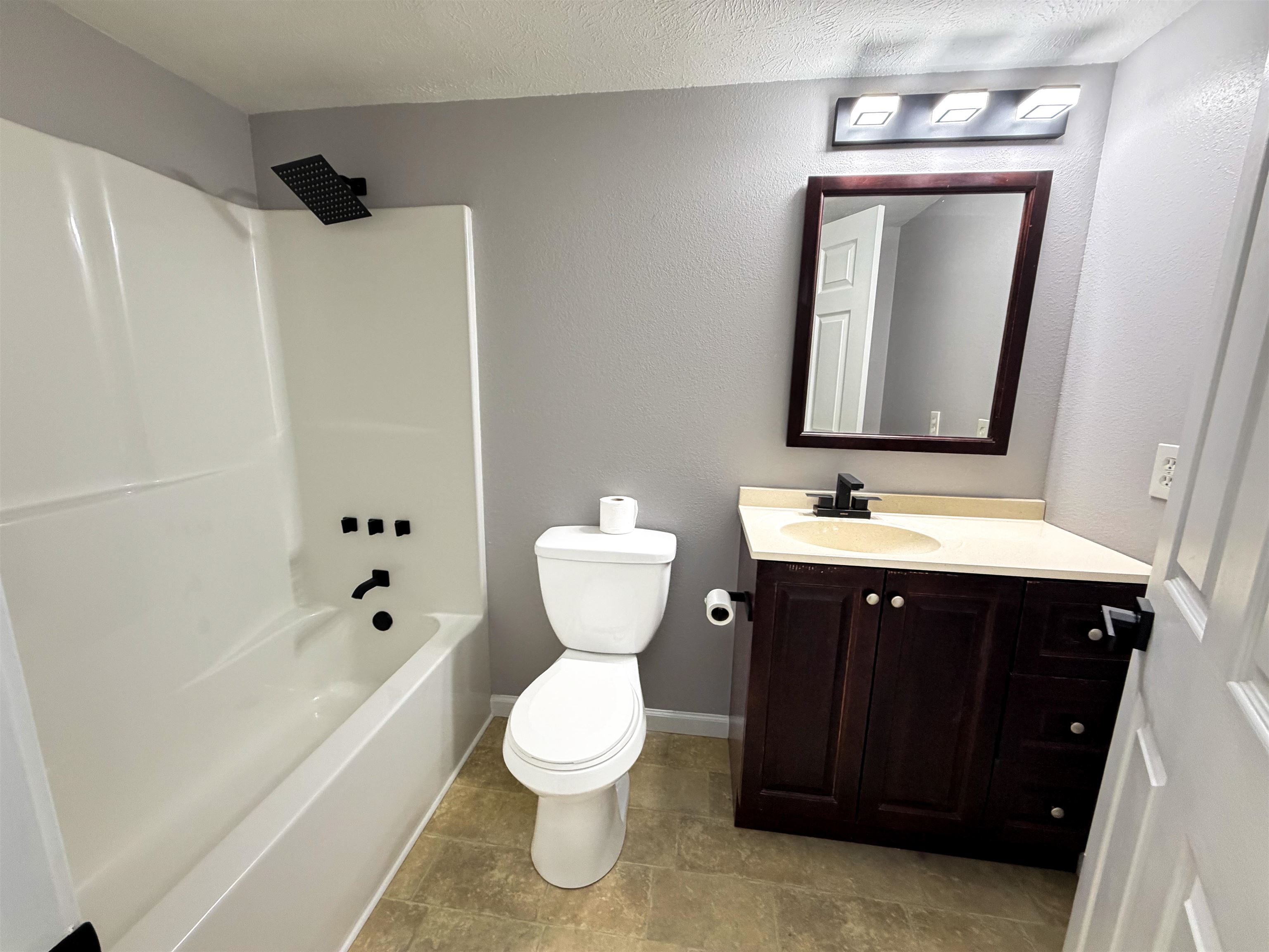 95 Deerfield Drive Property Photo 15