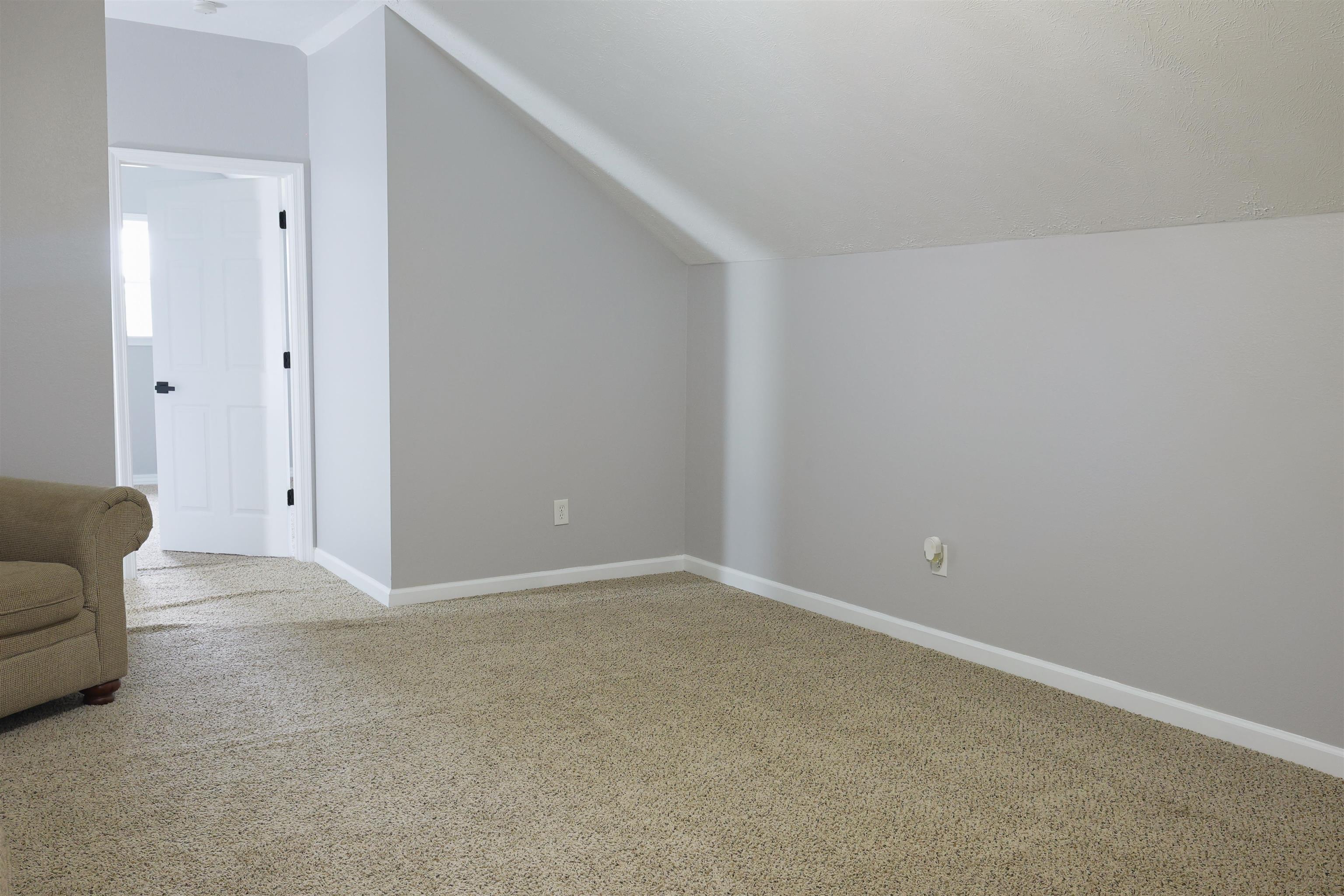 95 Deerfield Drive Property Photo 17