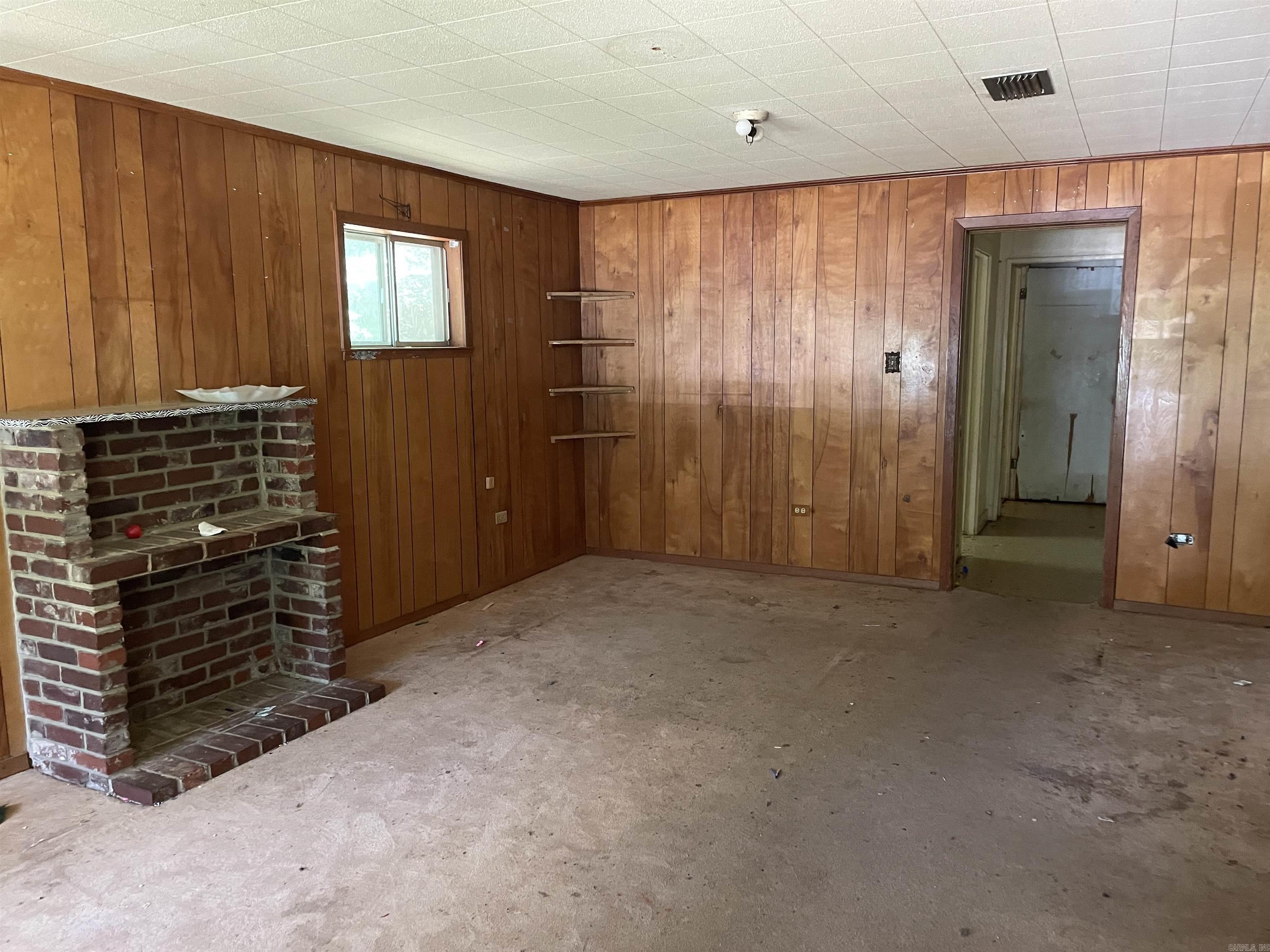 333 Fairview Road Property Photo 2