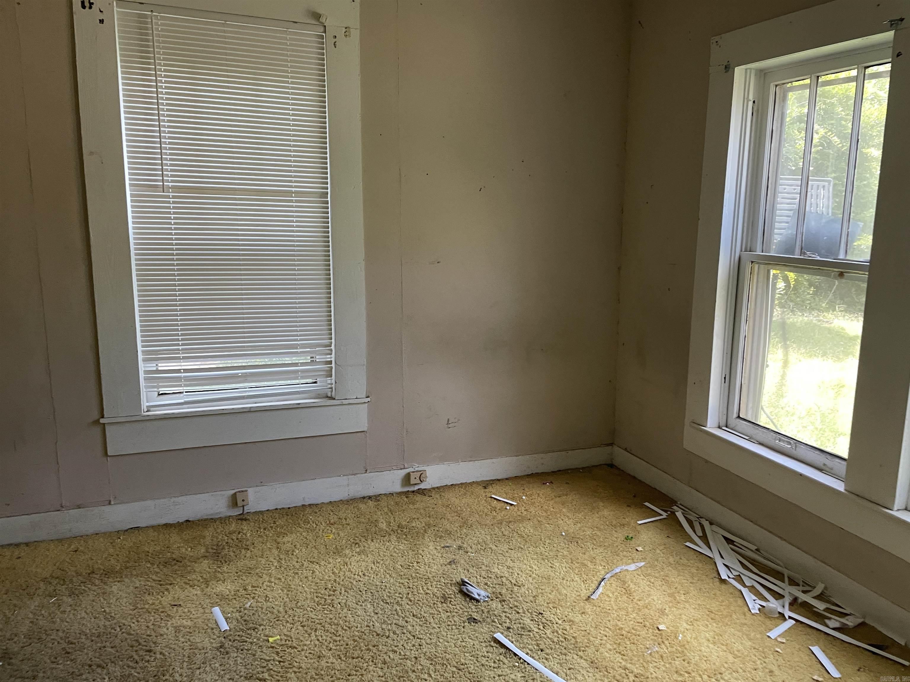 333 Fairview Road Property Photo 3