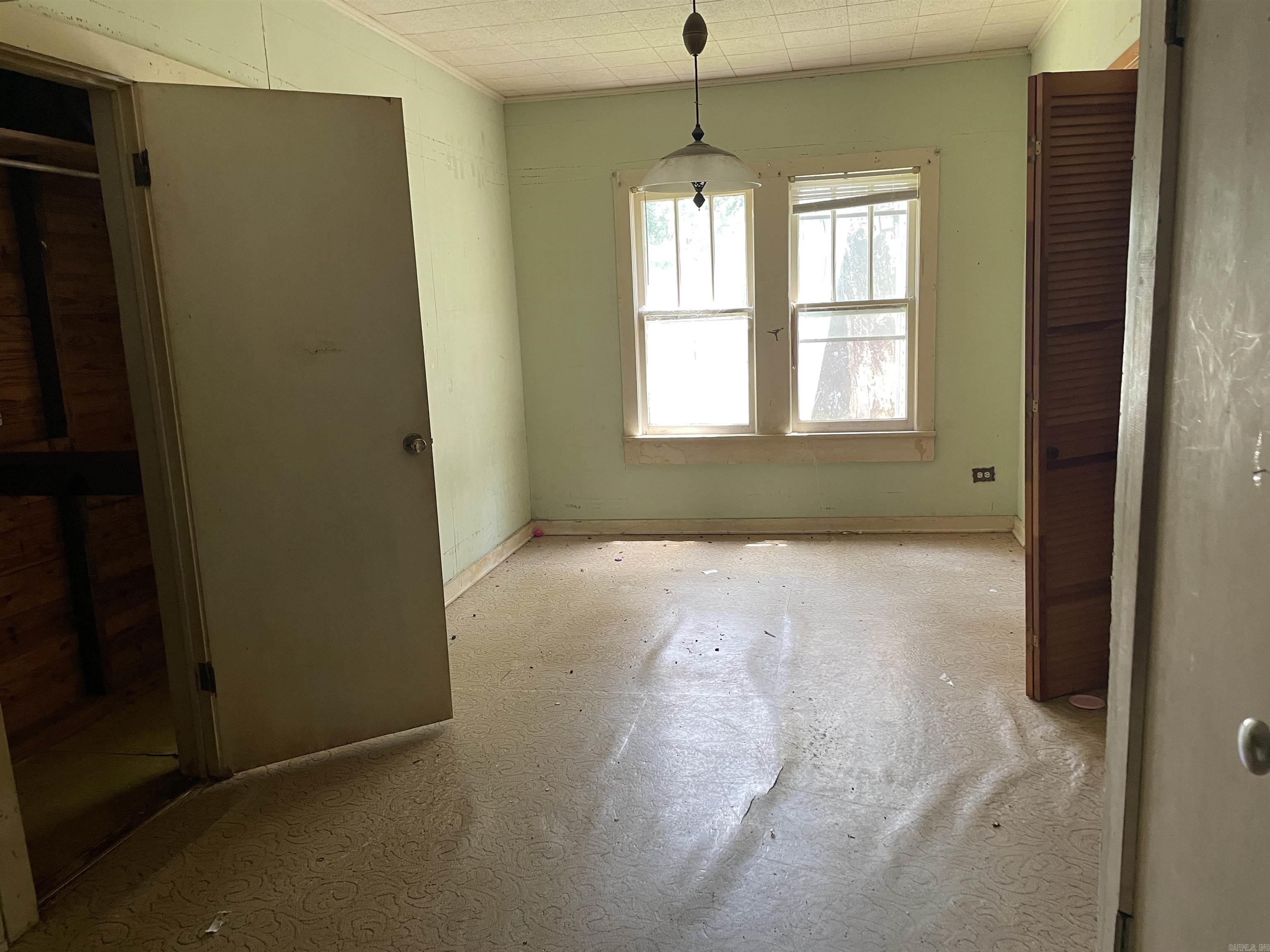 333 Fairview Road Property Photo 10