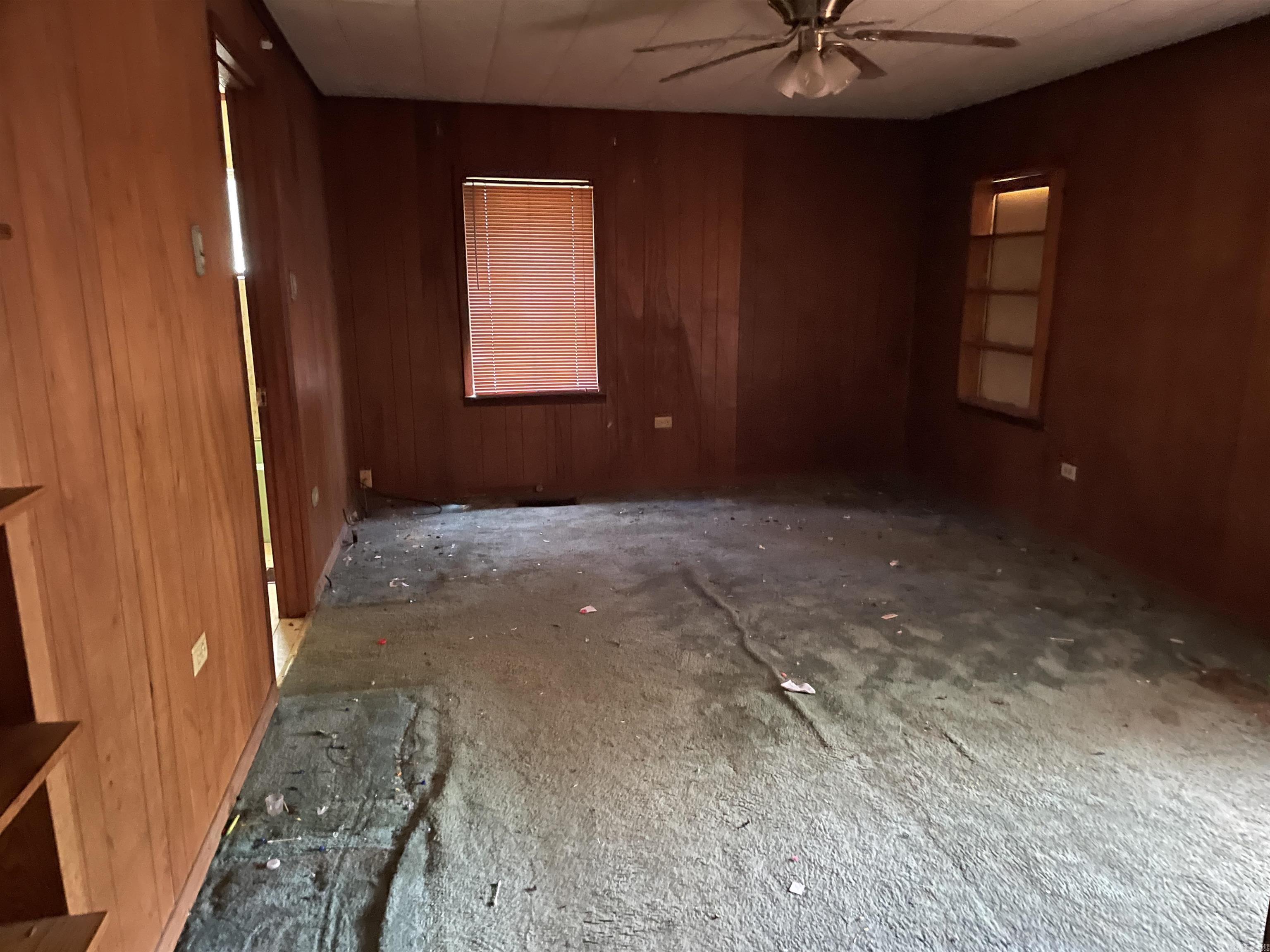 333 Fairview Road Property Photo 11