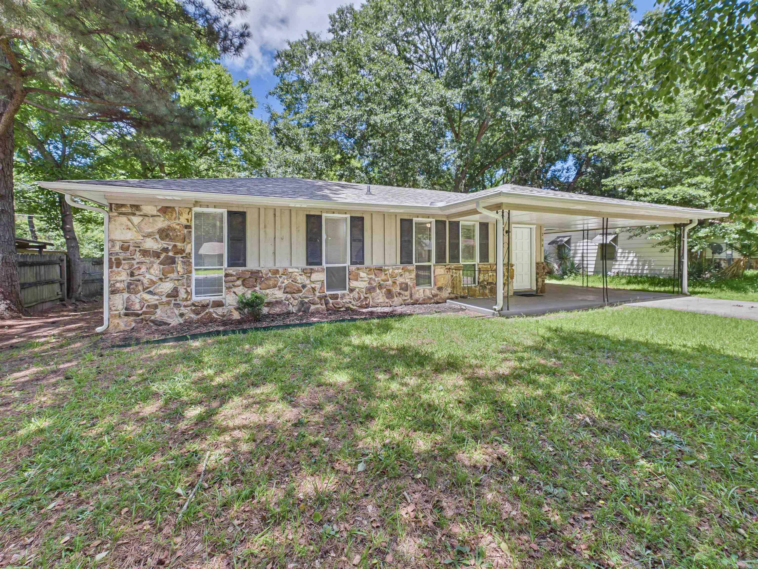 208 Raney Place Property Photo 4