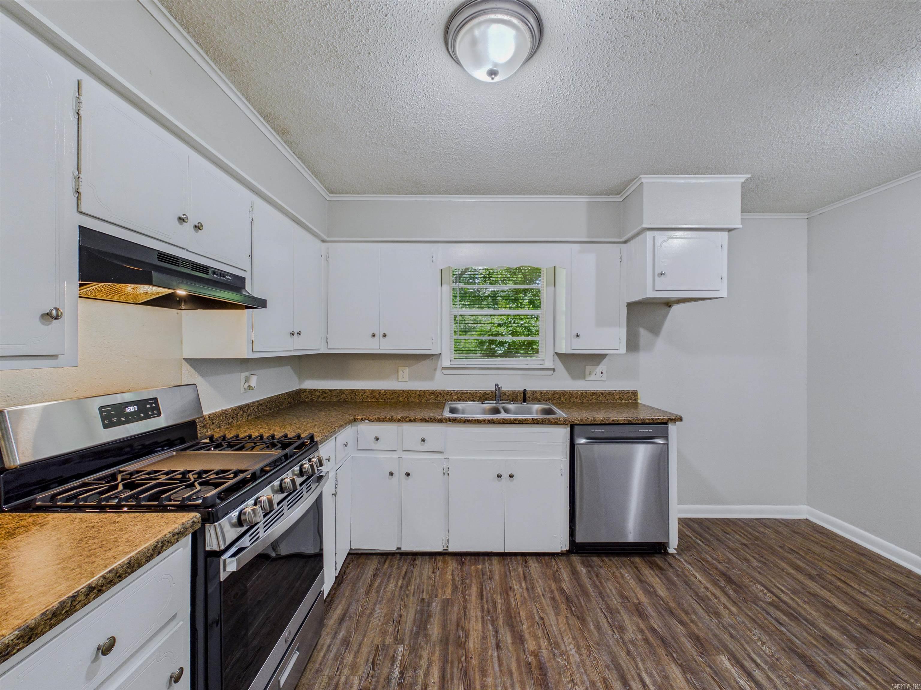 208 Raney Place Property Photo 10