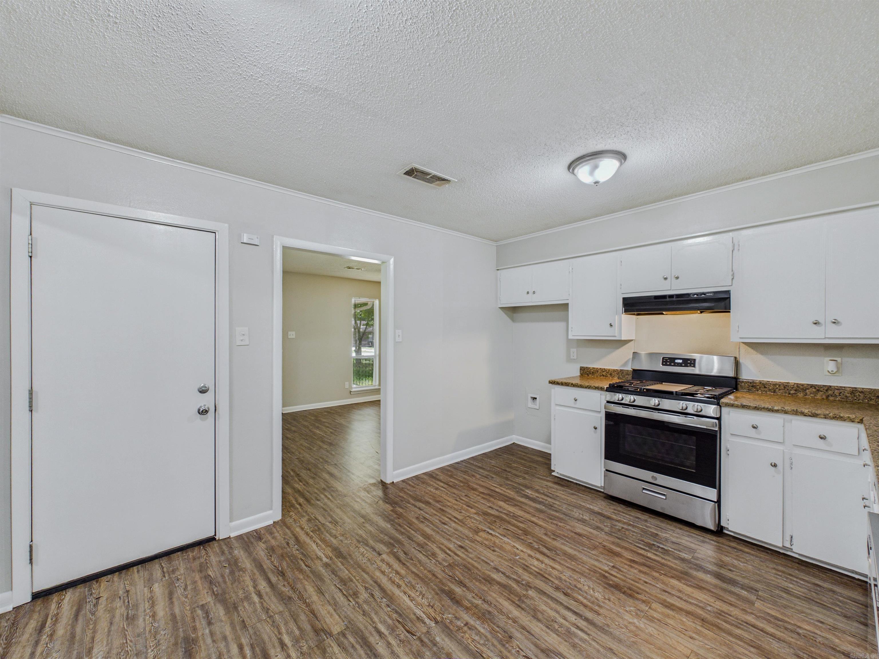 208 Raney Place Property Photo 12