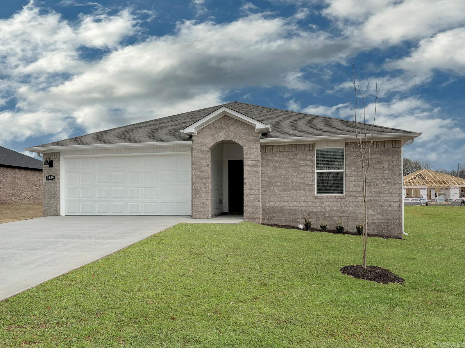 506 S Cherry Street Property Photo 1