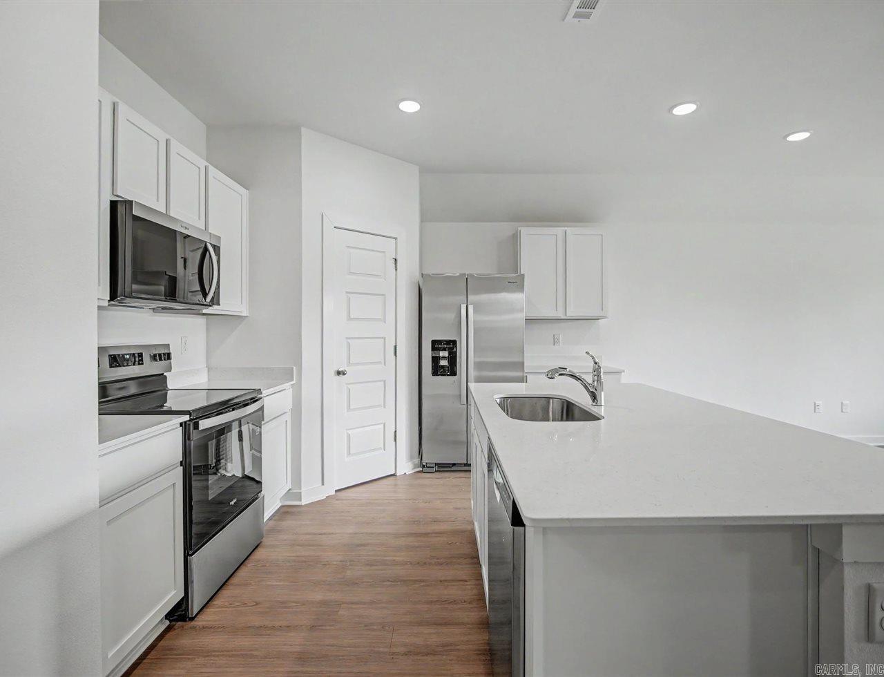 506 S Cherry Street Property Photo 5