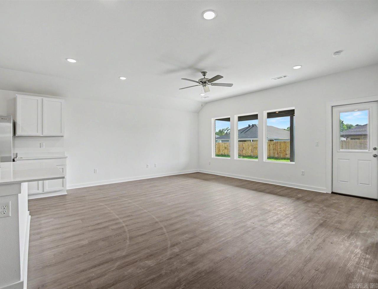 506 S Cherry Street Property Photo 11