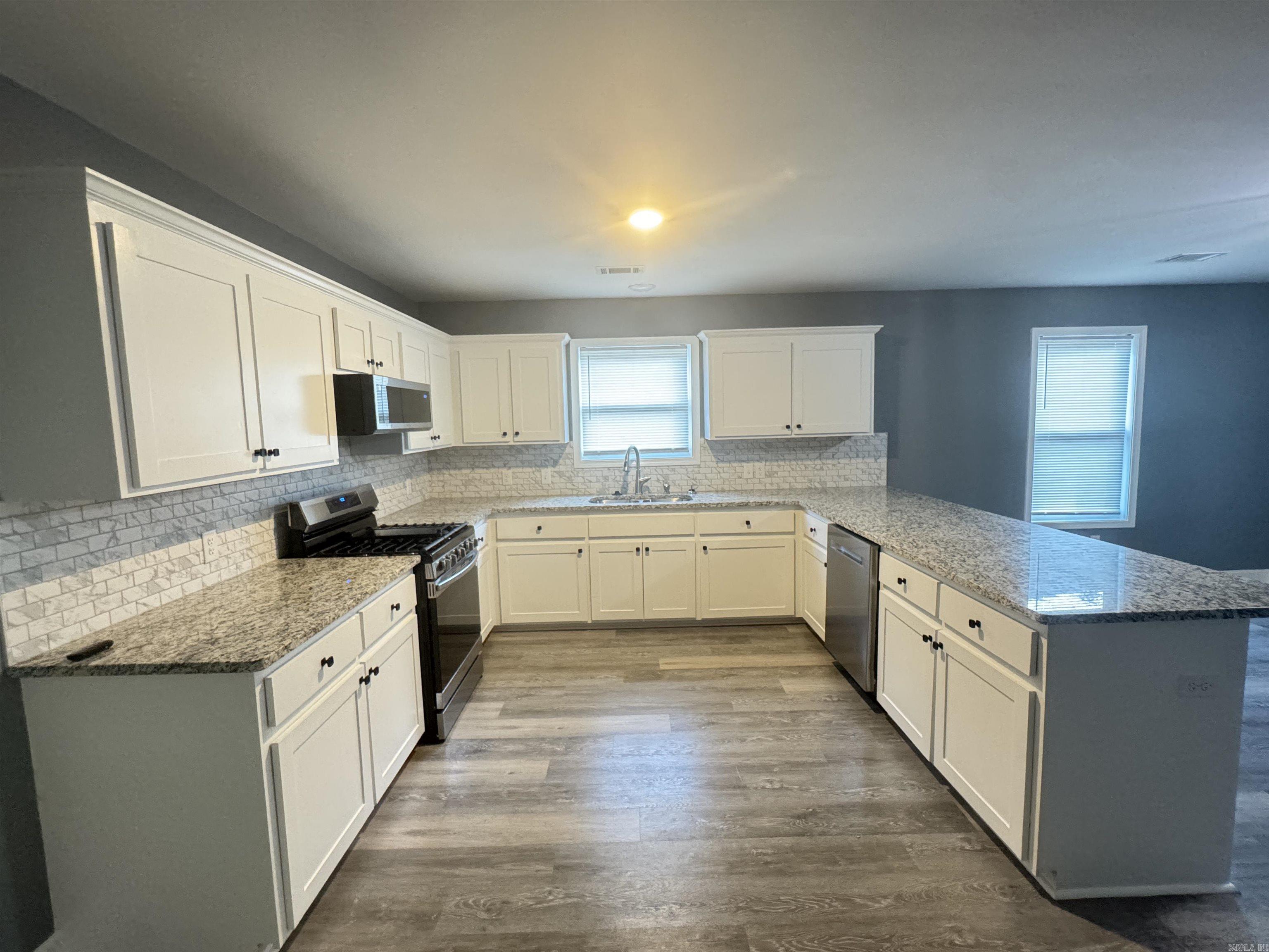 3500 Cobb Street Property Photo 4