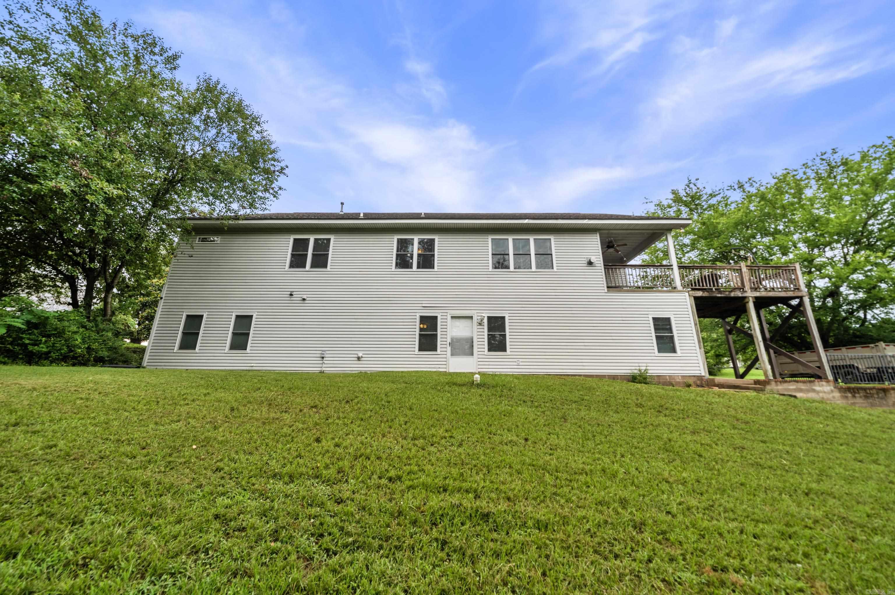108 Parkview Street Property Photo 32